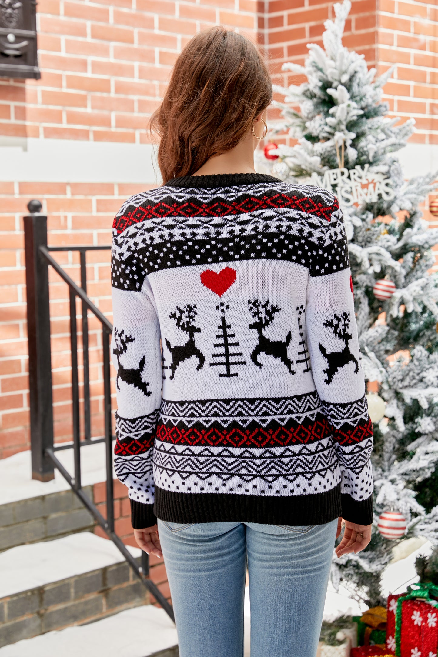 SD-Women Long Sleeve Christmas Graphic Sweater