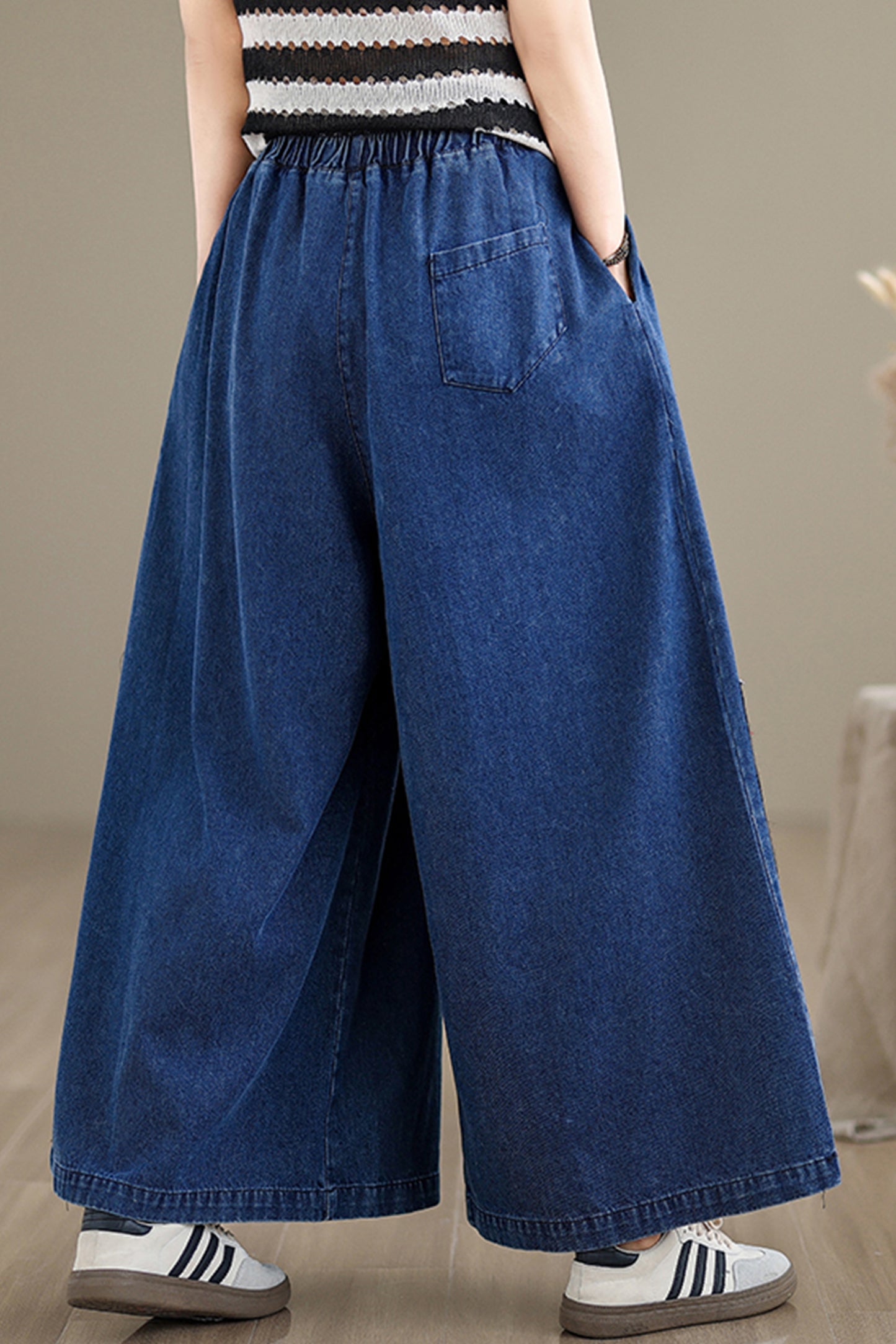 Women's Loose Elastic Waist Wide Embroidery Leg Denim Pants - LAI MENG FIVE CATS
