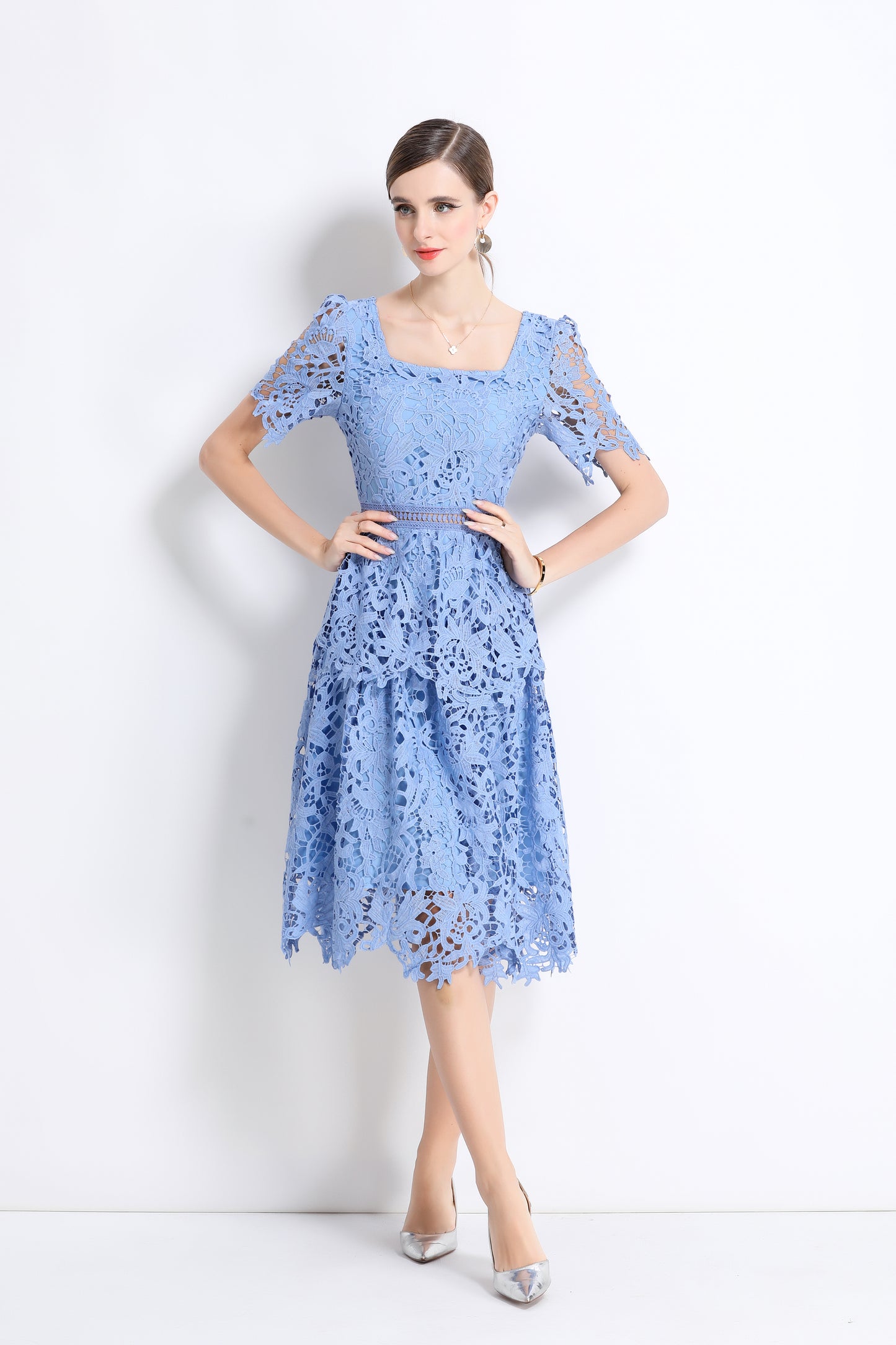Women's Lace Square Neck Sort Sleeve Midi Dress