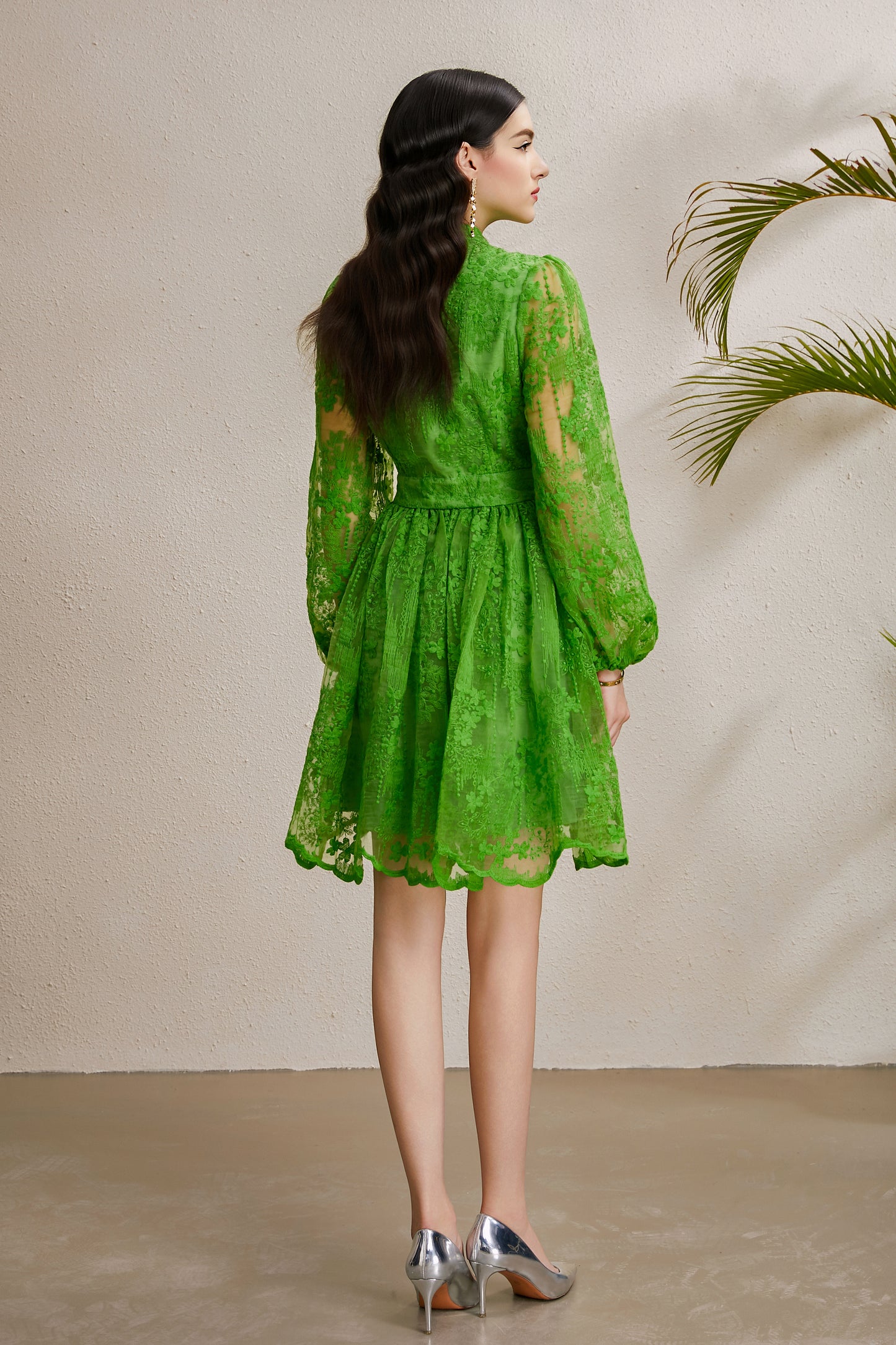 Women's V-Neck Lace Lantern Sleeve Pleated Mini Dress