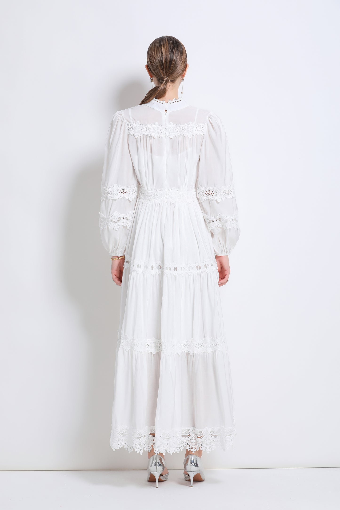 Women's Lace V-Neck Lantern Sleeve Pleated Maxi Dress