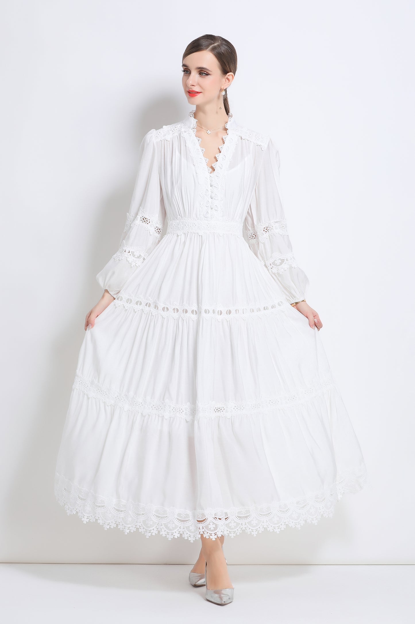 Women's Lace V-Neck Lantern Sleeve Pleated Maxi Dress