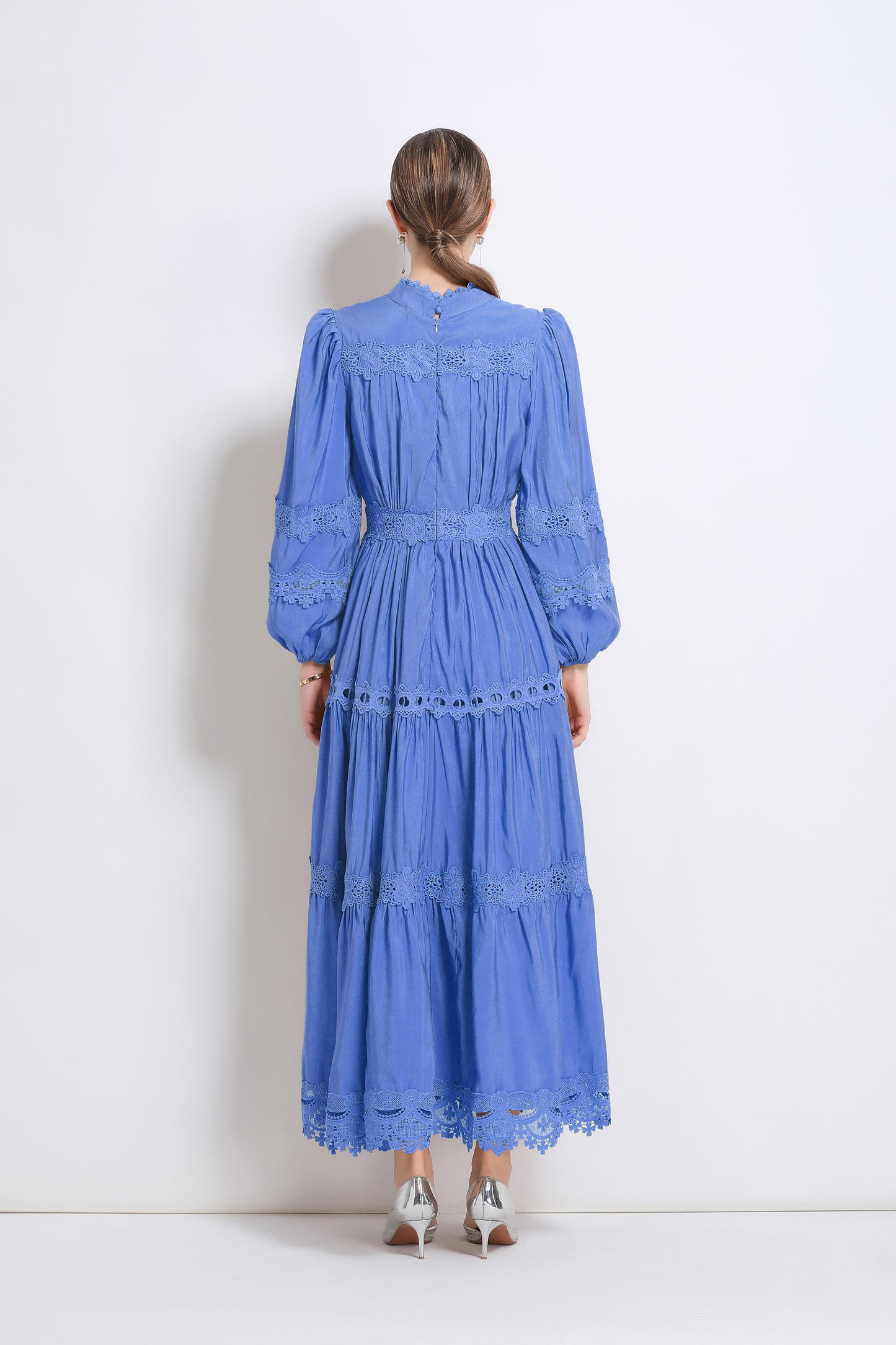 Women's Lace V-Neck Lantern Sleeve Pleated Maxi Dress