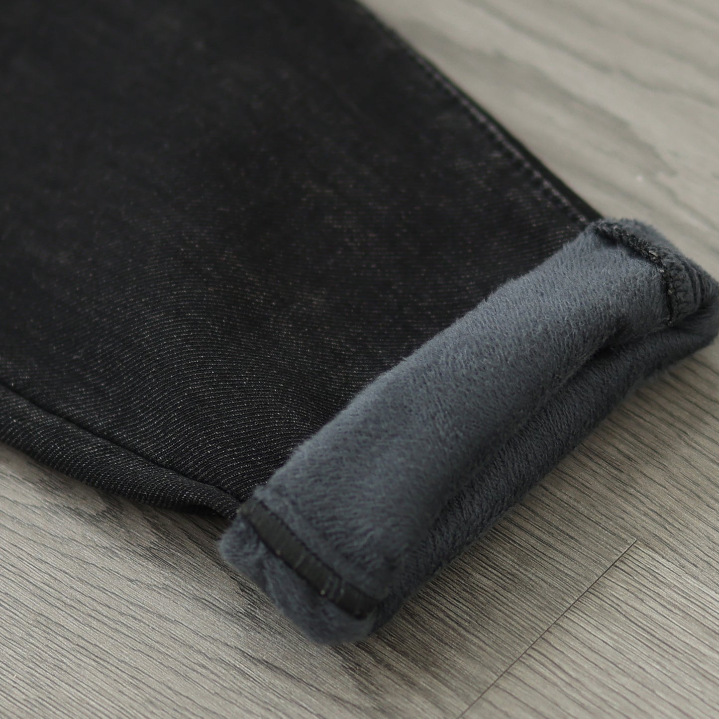 Women's Elastic Waist Embroidery Denim Jeans