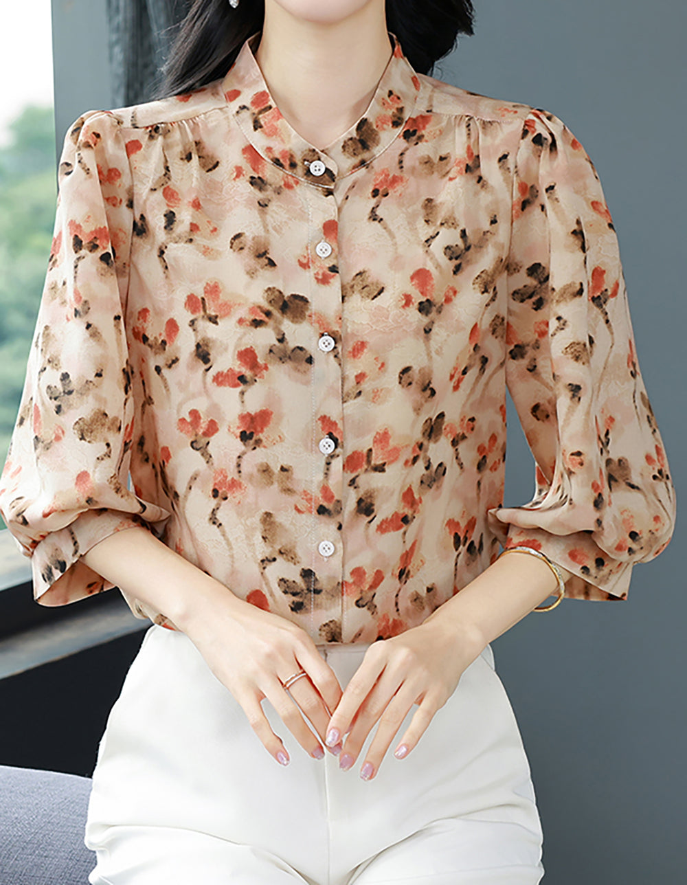 Artistic Floral V-Neck Shirt - LAI MENG FIVE CATS