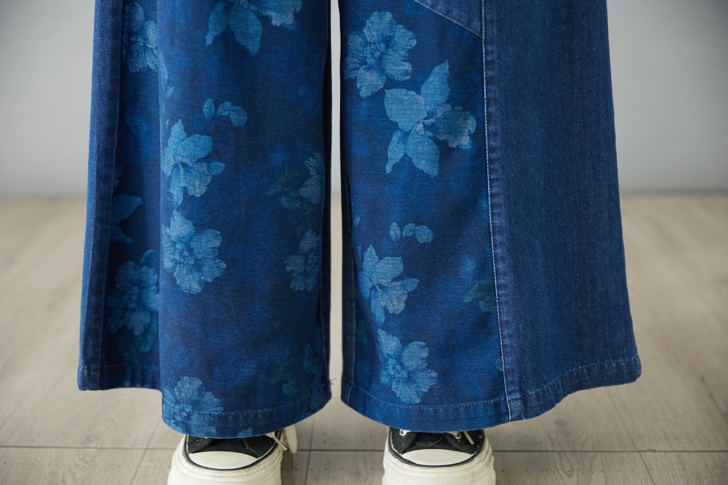 Women's Jeans Elastic Waist Wide Leg Denim Pants