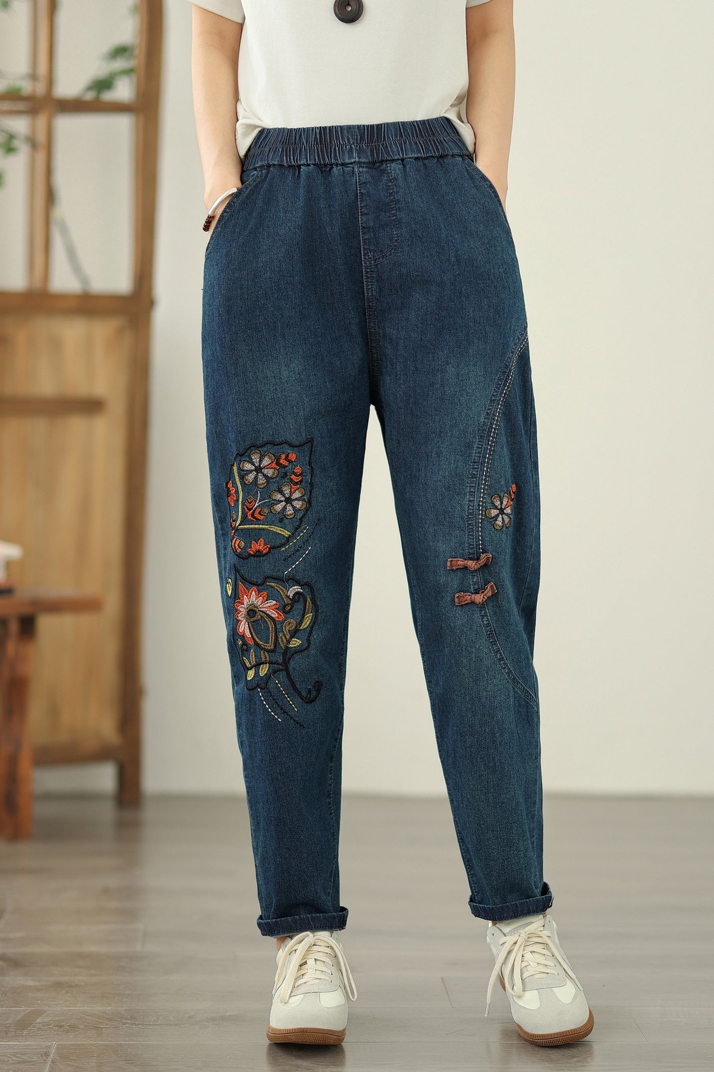 Women's Elastic Waist Embroidery Denim Jeans Pants