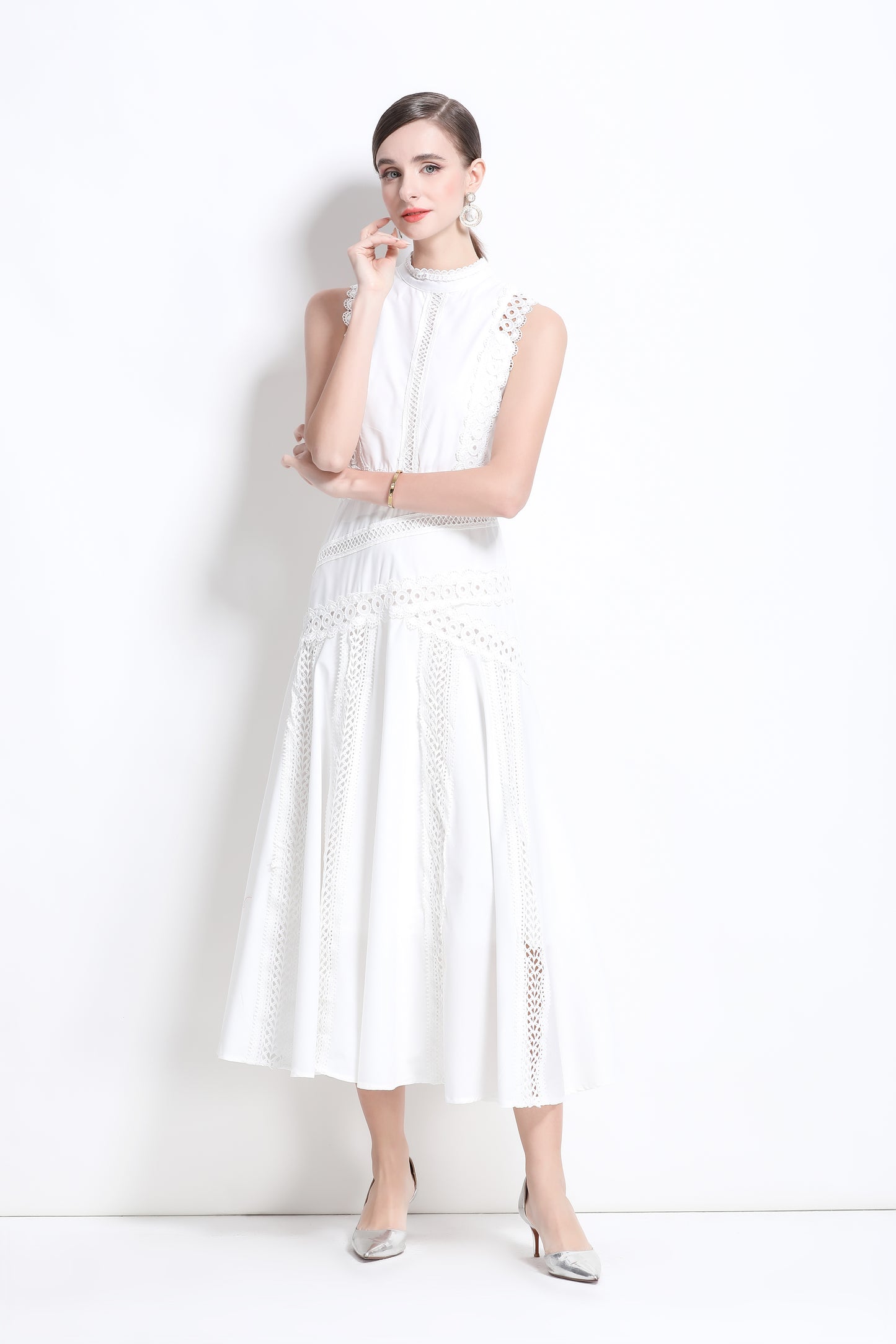 Women's Hollow Lace Mock Neck Sleeveless Maxi Dress