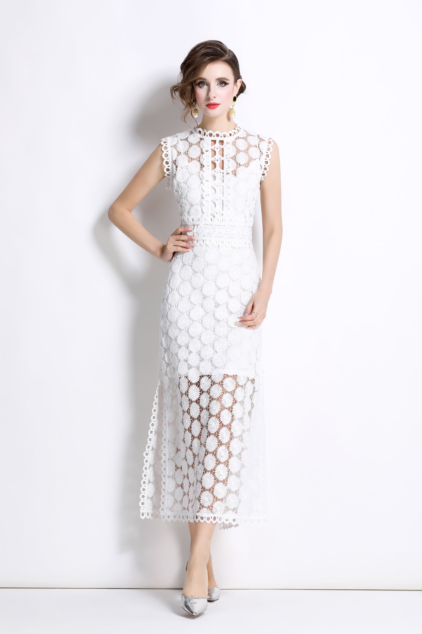 Women's Lace Eyelet Sleeveless Split Midi Dress
