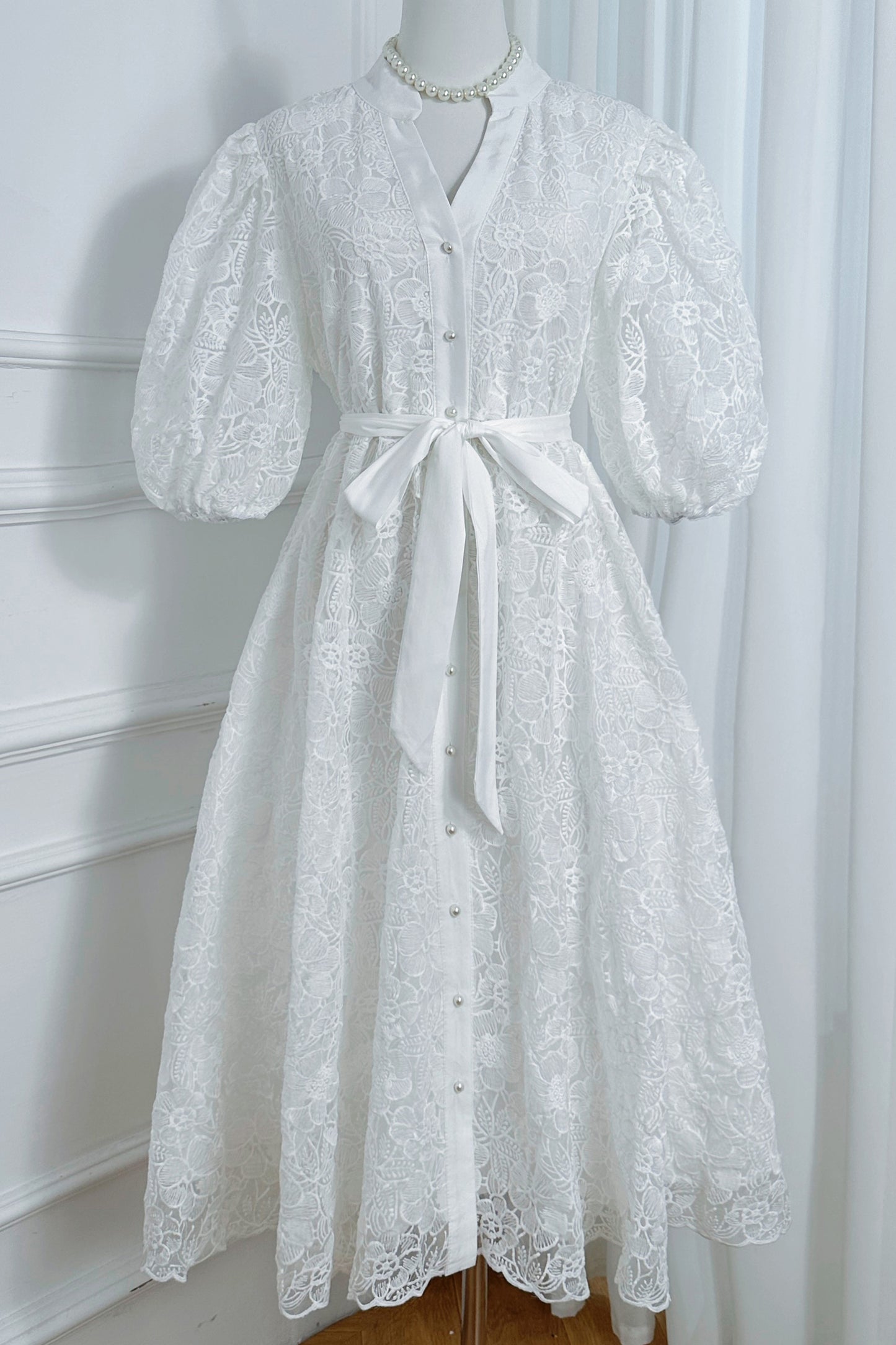 Women's Lace Embroidery Puff Sleeve Midi Dress
