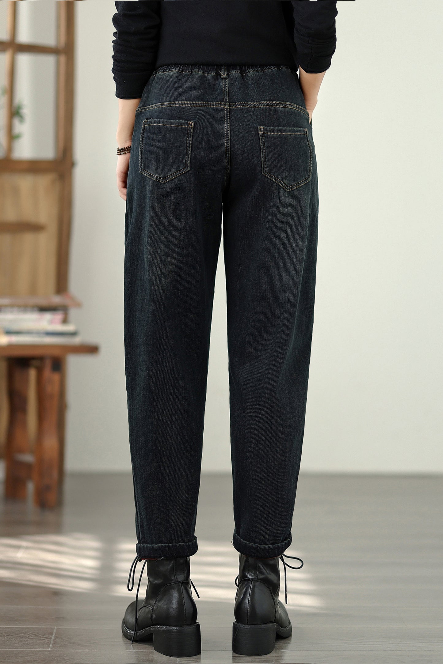 Women's Elastic Waist Embroidery Denim Jeans