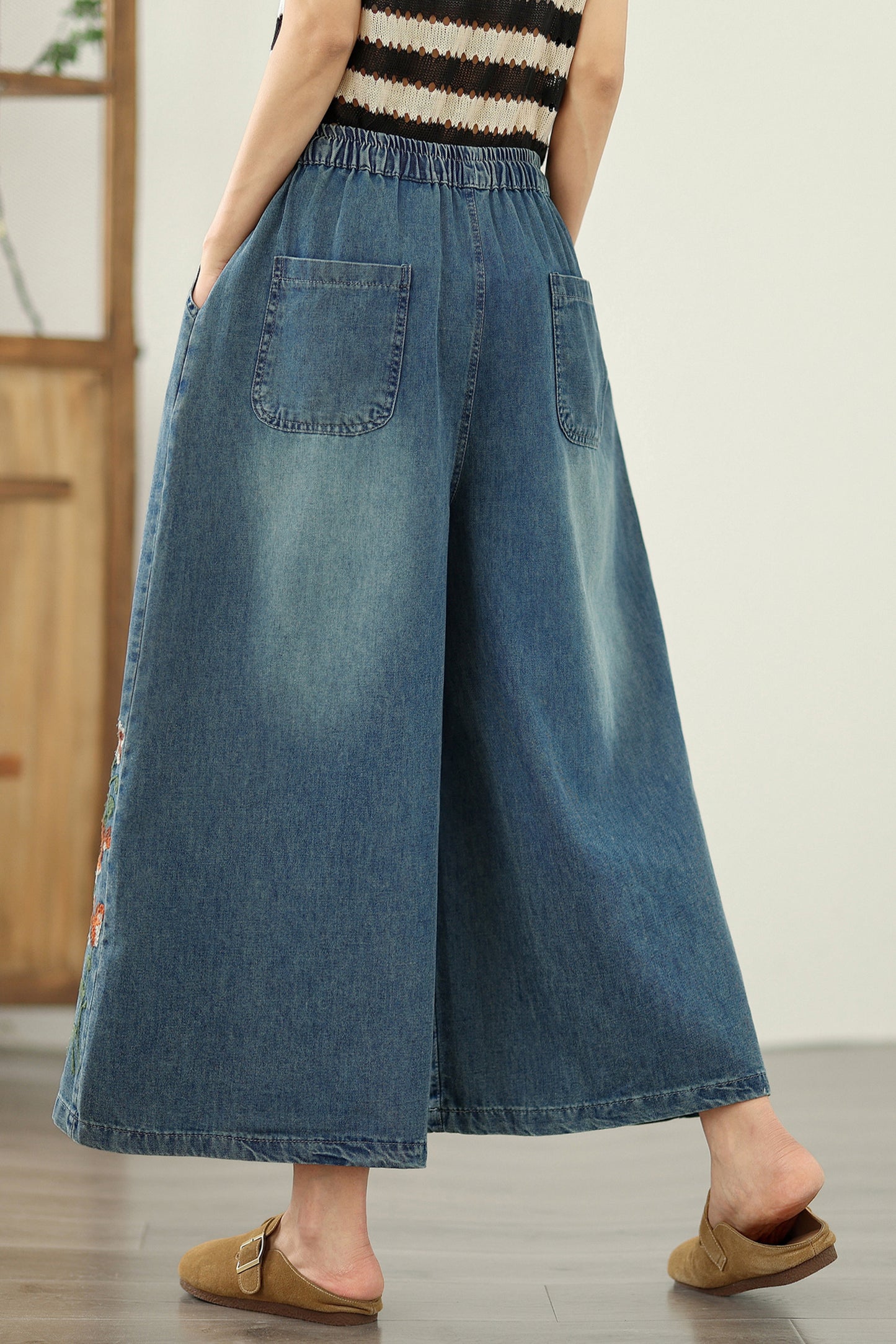 Women's Embroidery Elastic Waist Wide Leg Denim Pants