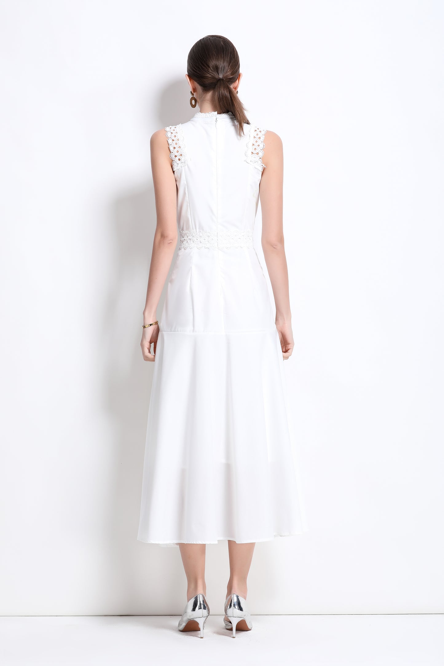 Women's Hollow Lace Mock Neck Sleeveless Maxi Dress