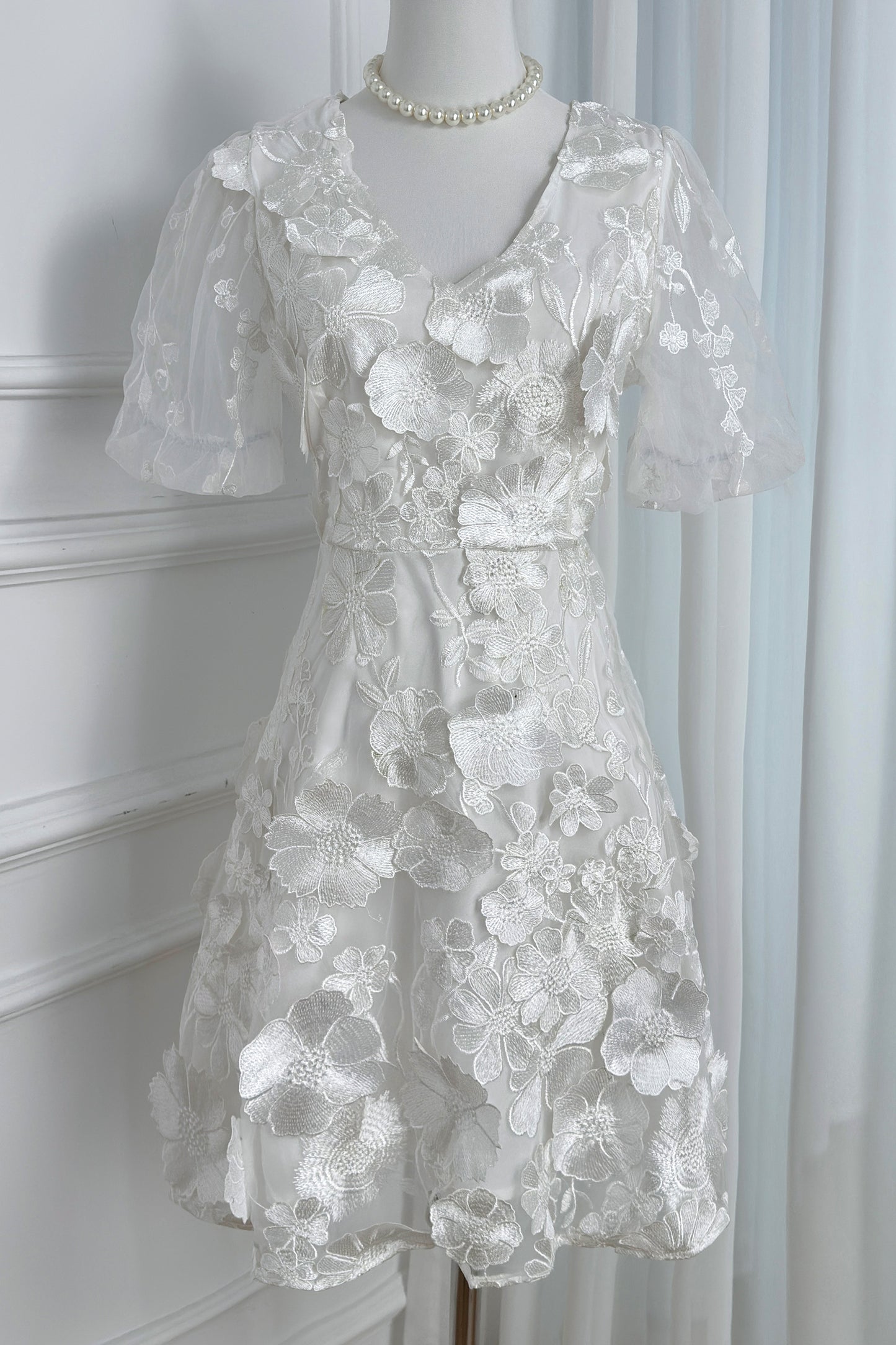 Women's 3D Floral V-Neck Lace Mesh Mini Dress