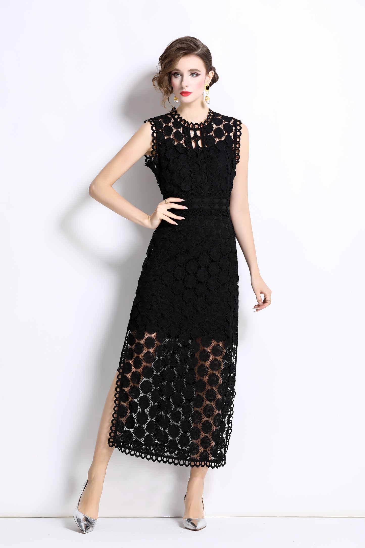 Women's Lace Eyelet Sleeveless Split Midi Dress