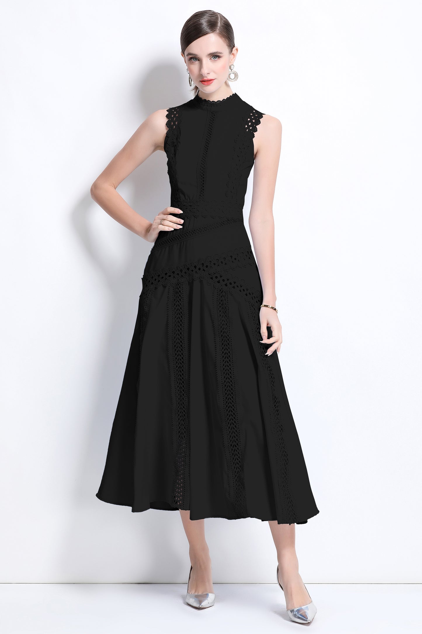 Women's Hollow Lace Mock Neck Sleeveless Maxi Dress