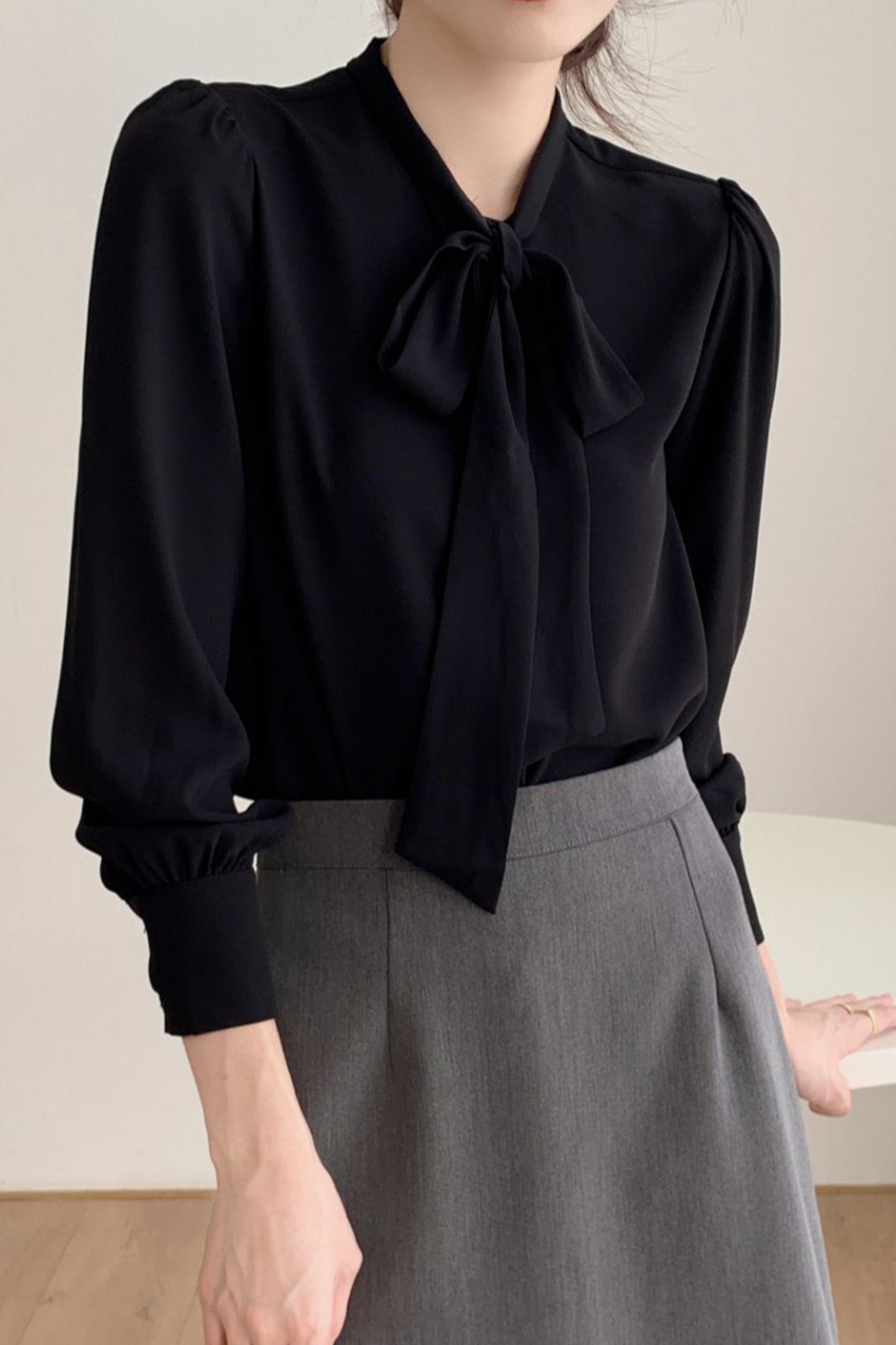 Women's Stain Shirt Tie Neck Long Sleeve Blouse Top