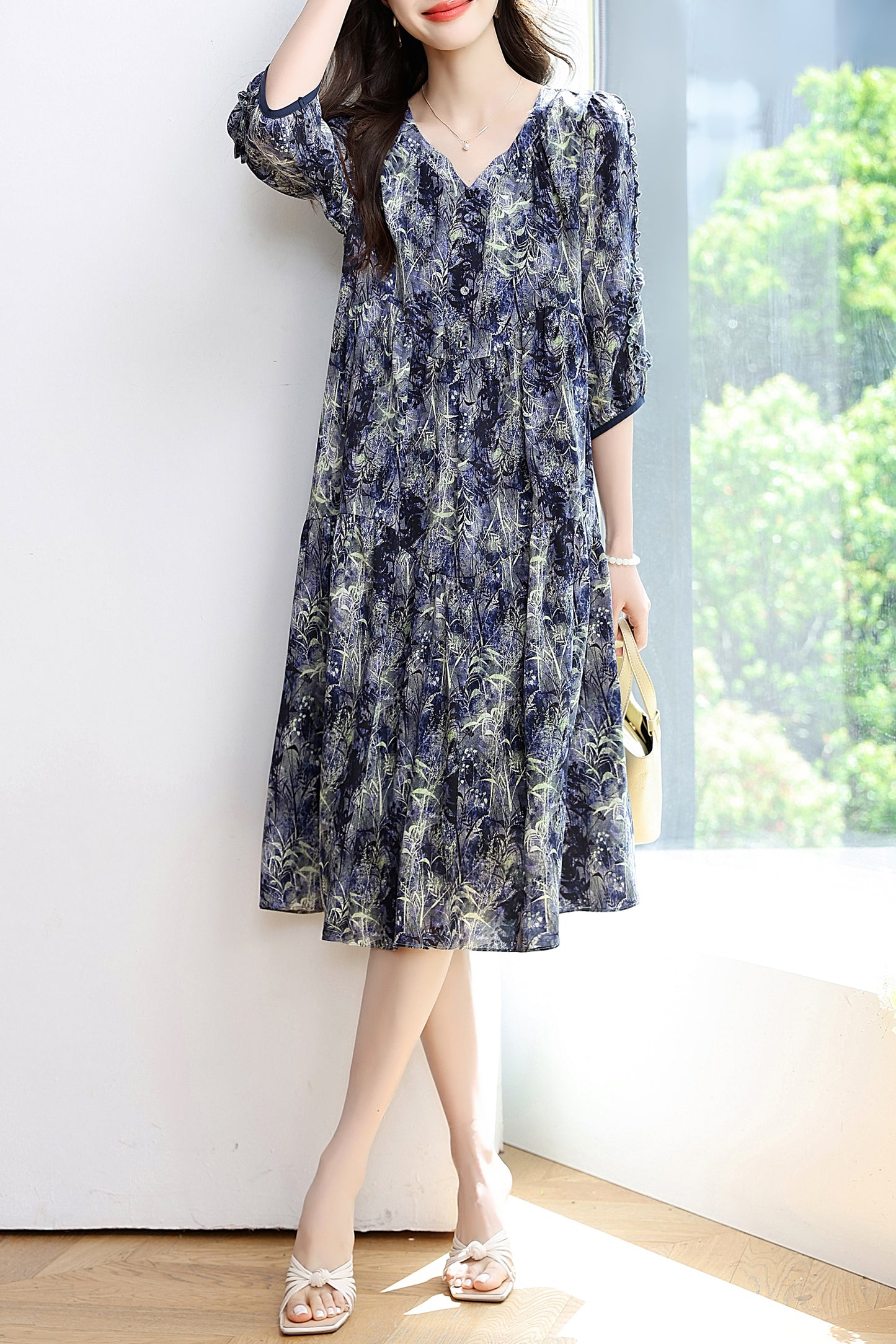 Women's 1/2 Sleeve Floral Print V-Neck Midi Dress