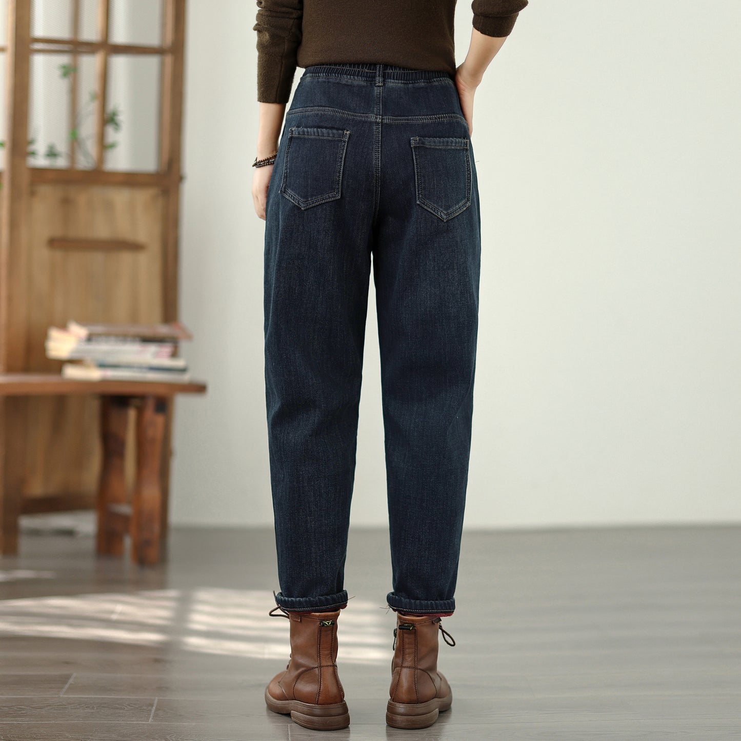 Women's Elastic Waist Embroidery Denim Jeans