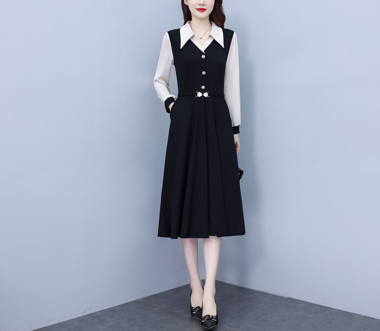 Women's V-Neck with Pockets Long Sleeve Black Dress