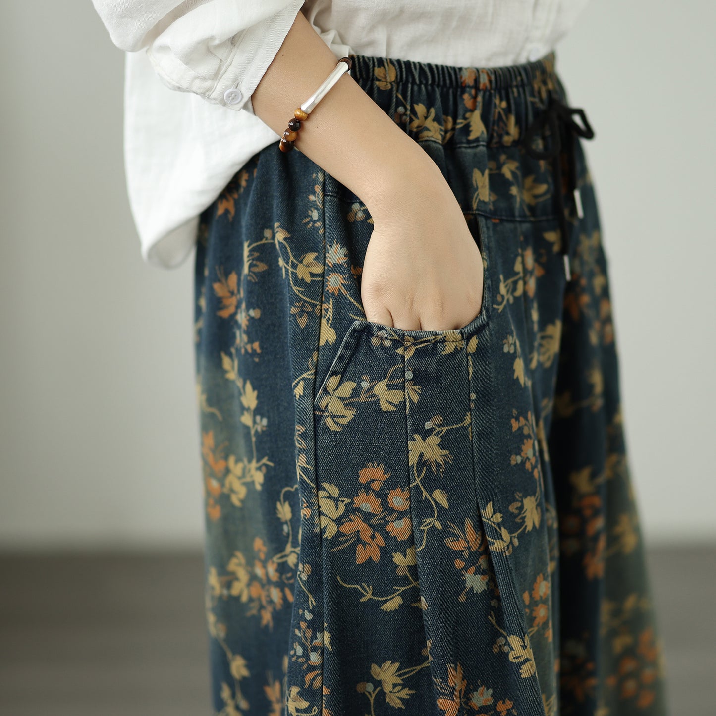 Women's Loose Elastic Waist Wide Leg Denim