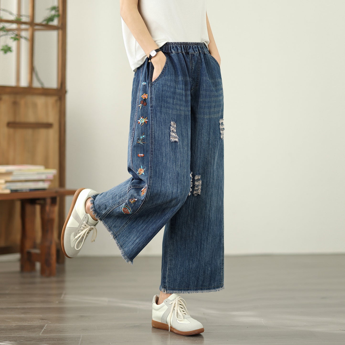 Women's Embroidery Wide Leg Denim Fringe Jeans