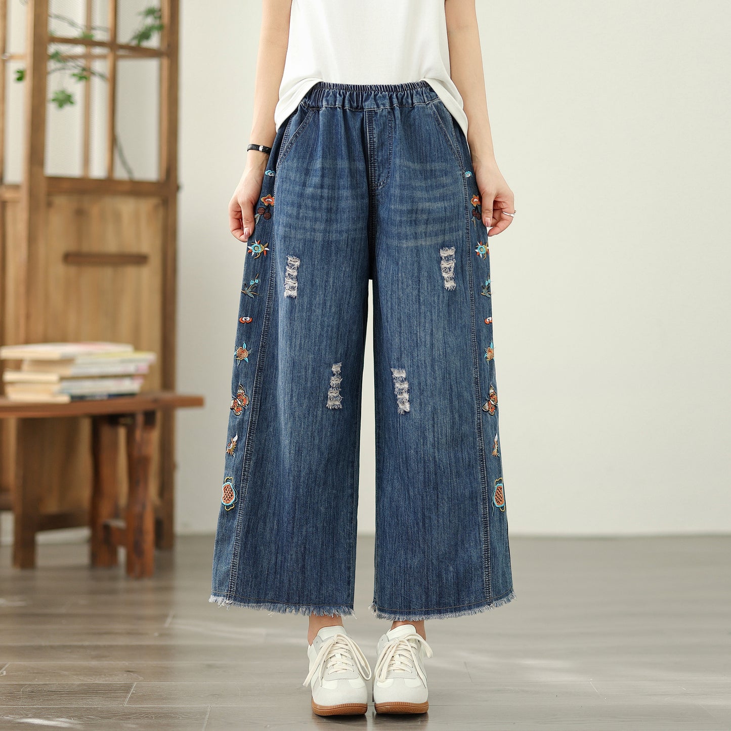 Women's Embroidery Wide Leg Denim Fringe Jeans