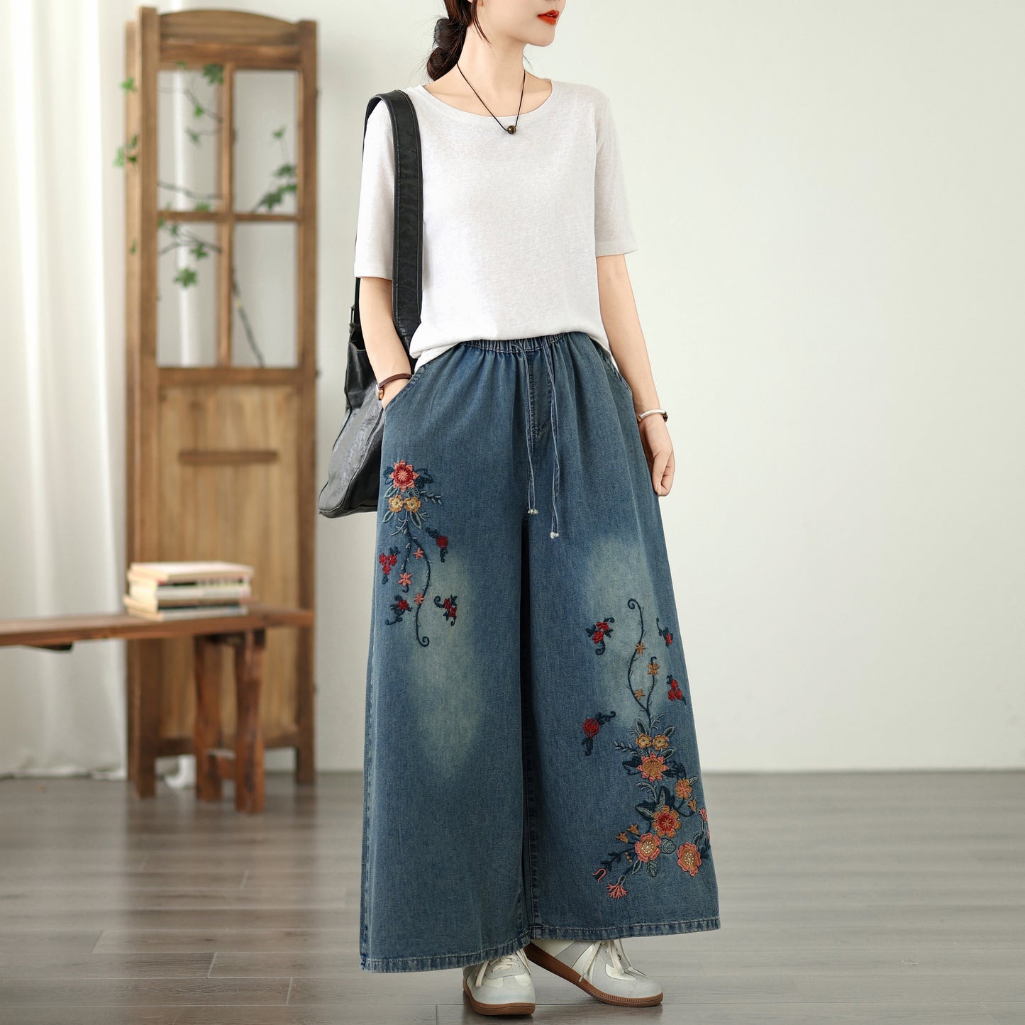 Women's Embroidery Wide Leg Denim Pants