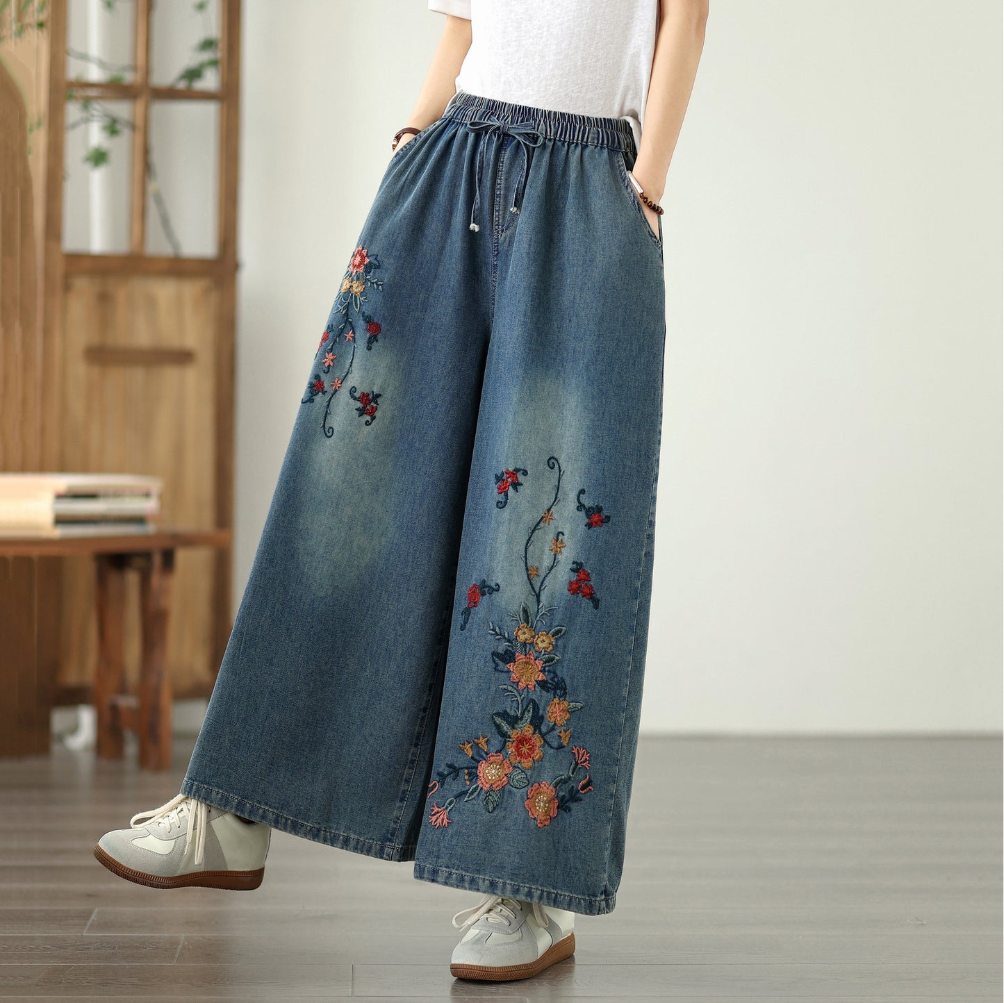 Women's Embroidery Wide Leg Denim Pants