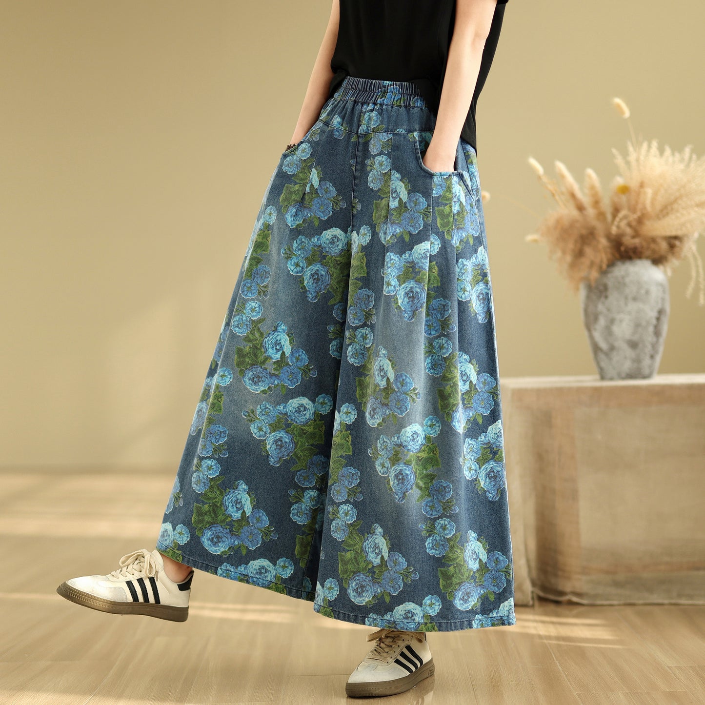 Women's Loose Elastic Waist Wide Leg Denim Pants