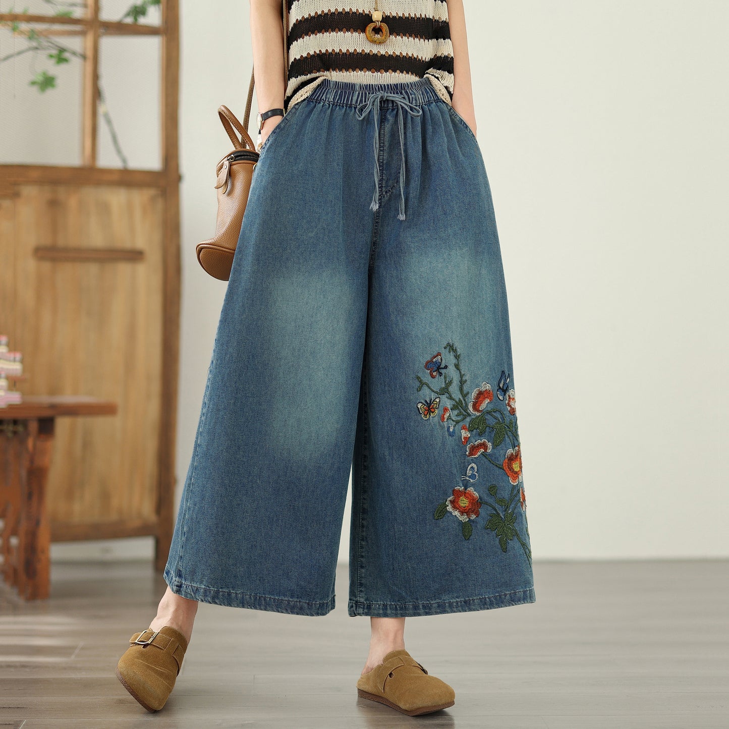 Women's Embroidery Elastic Waist Wide Leg Denim Pants