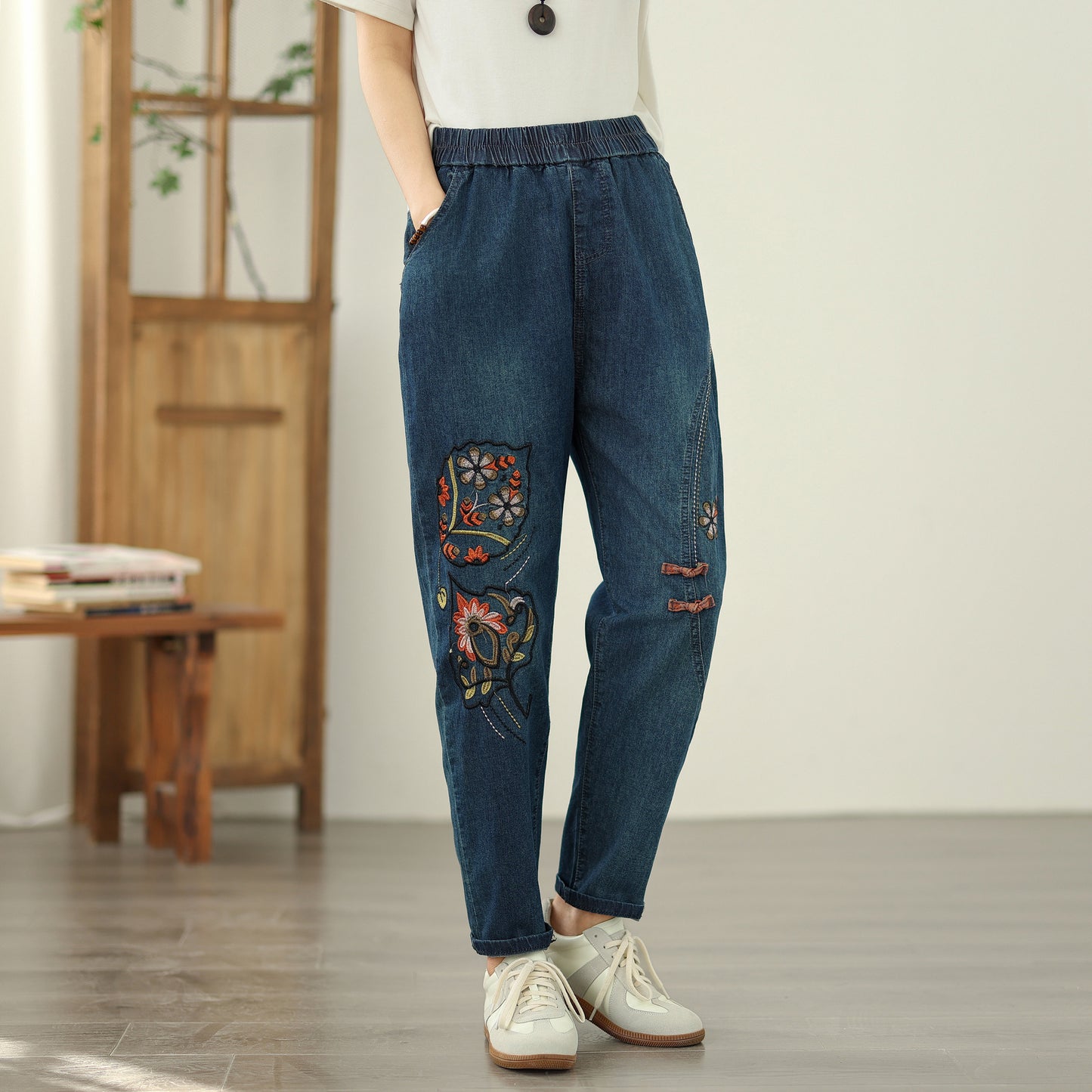 Women's Elastic Waist Embroidery Denim Jeans Pants