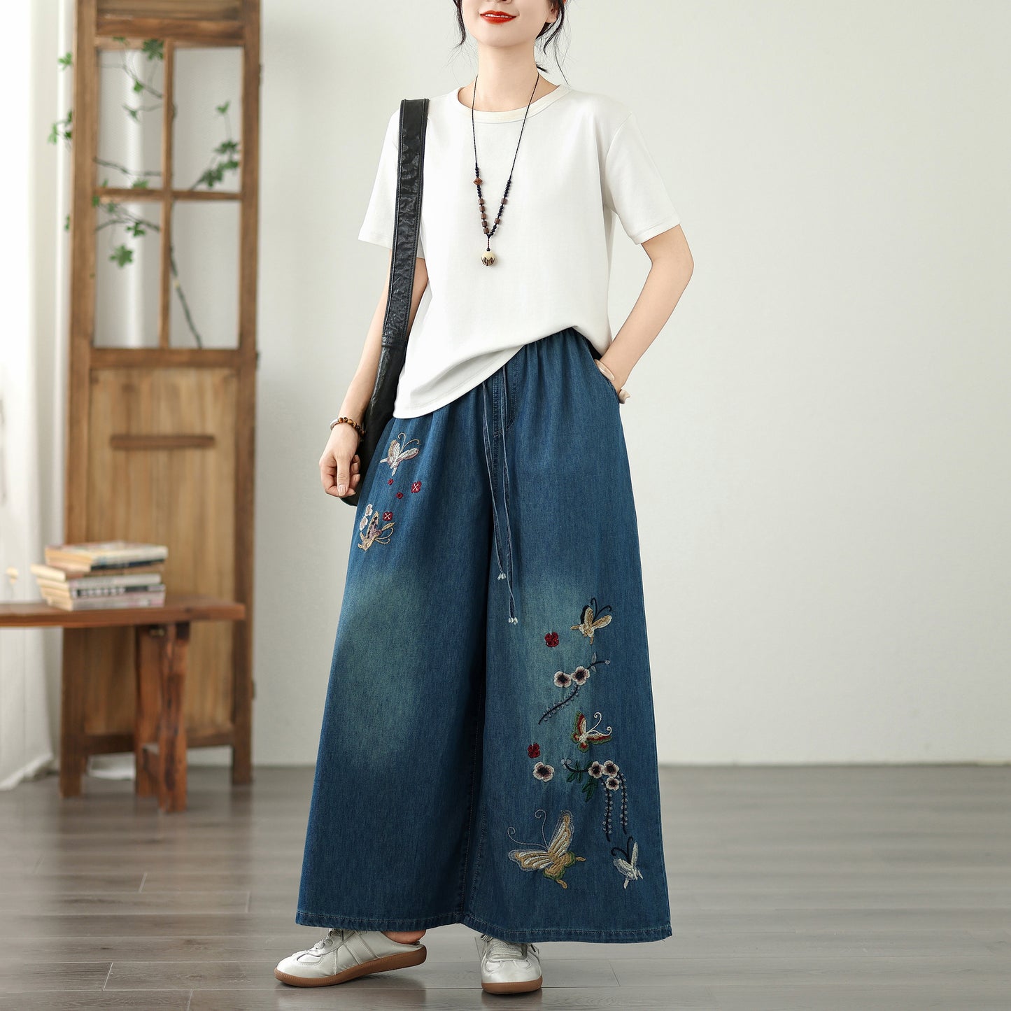 Women's Embroidery Wide Leg Denim Pants