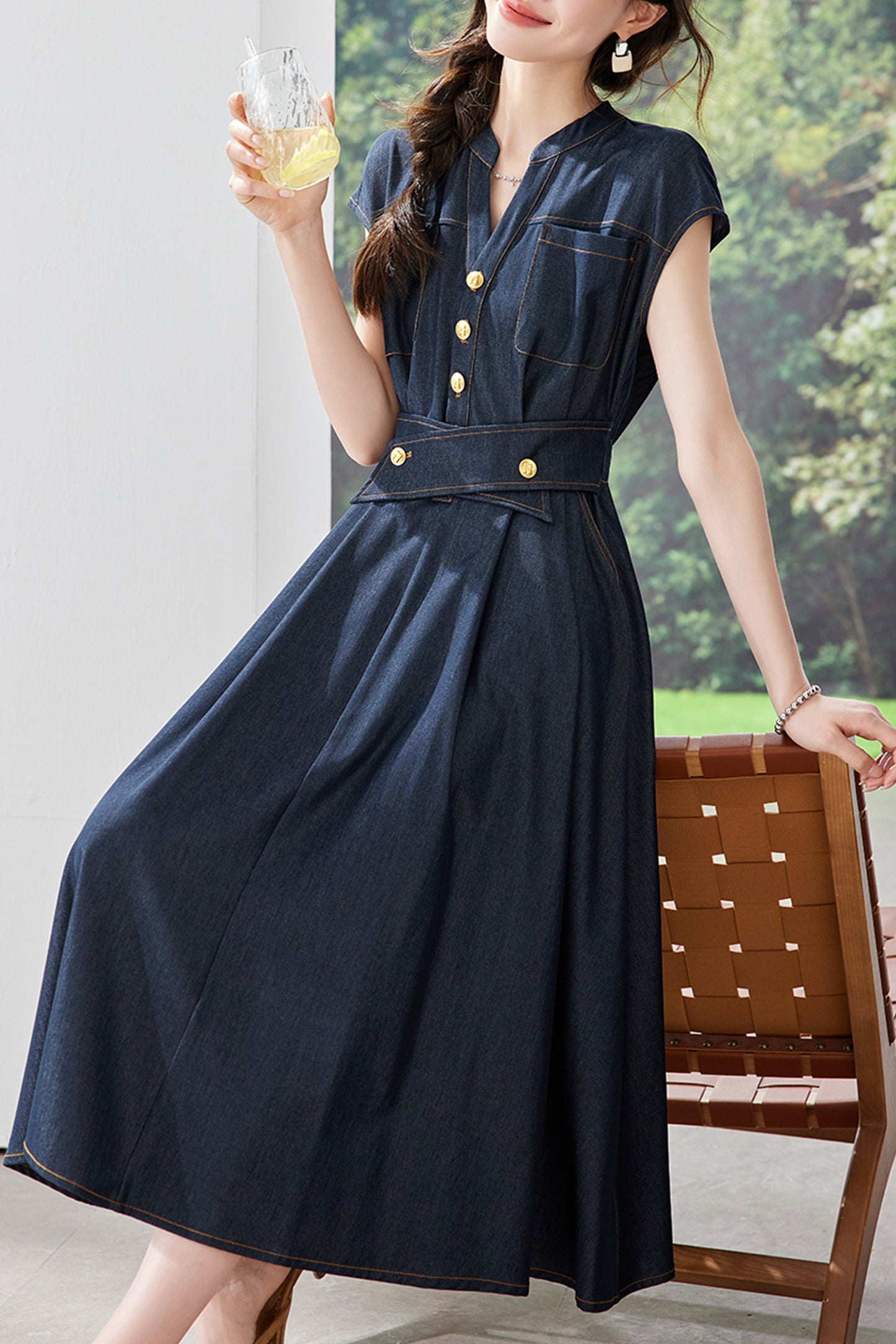 Casual Elegance V-Neck Denim Midi Dress with Pockets