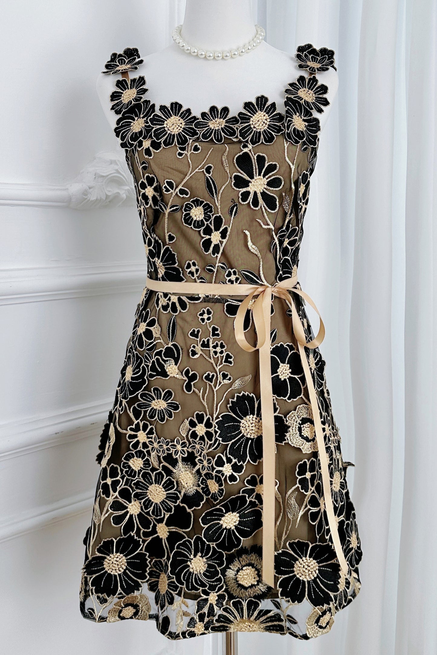 Women's Adjustable Spaghetti Straps 3D Floral Tulle Mini Dress