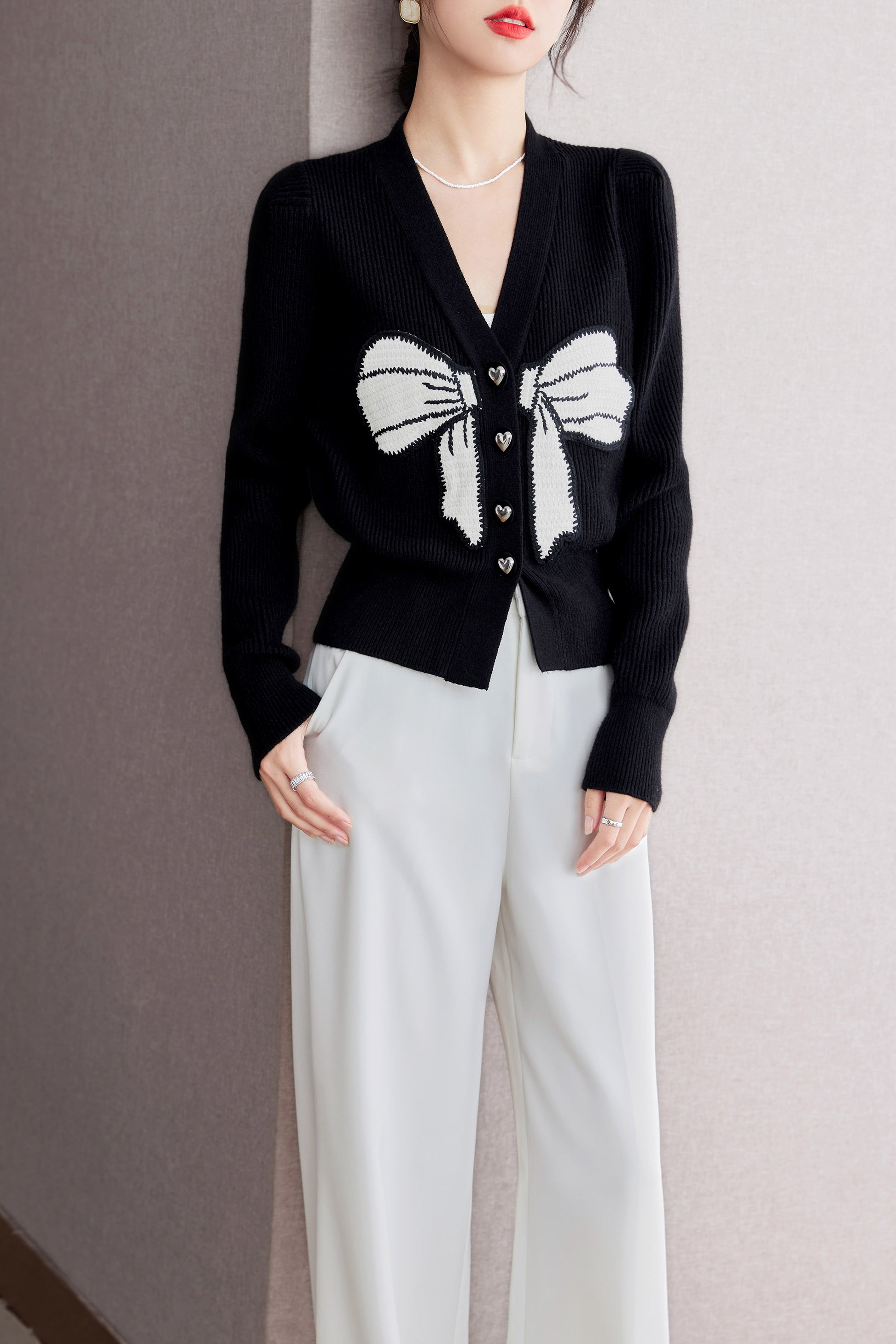 BK-Knit Black V Neck Cardigan - LAI MENG FIVE CATS