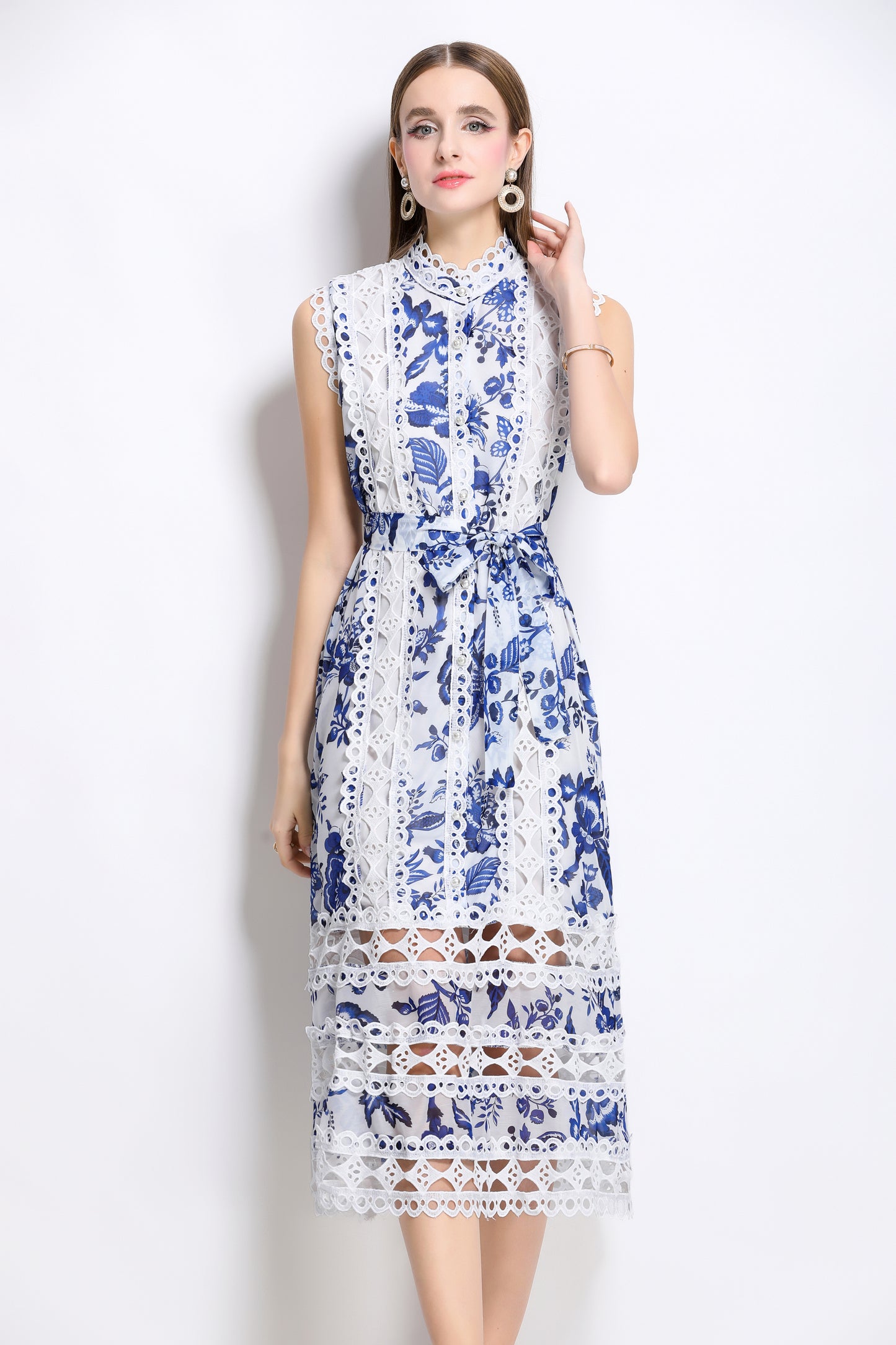 Women's Sleeveless Hollow Out Lace Midi Dress
