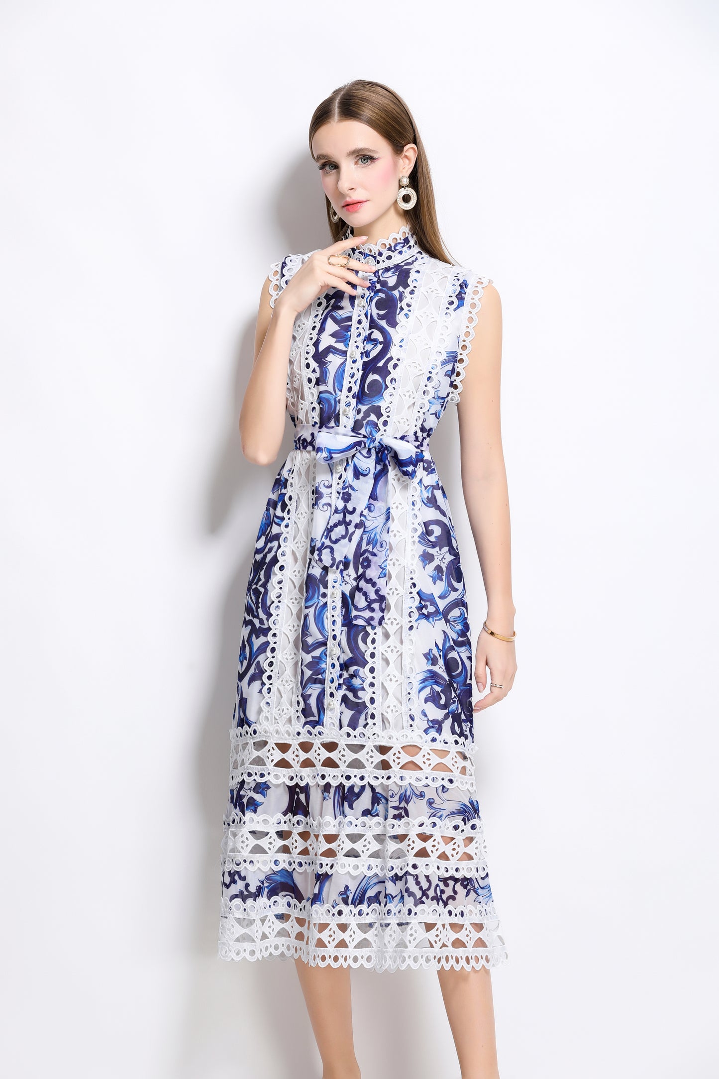 Women's Sleeveless Hollow Out Lace Midi Dress