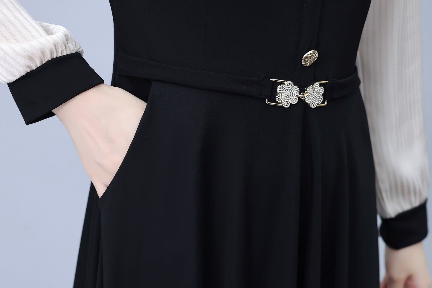 Women's V-Neck with Pockets Long Sleeve Black Dress