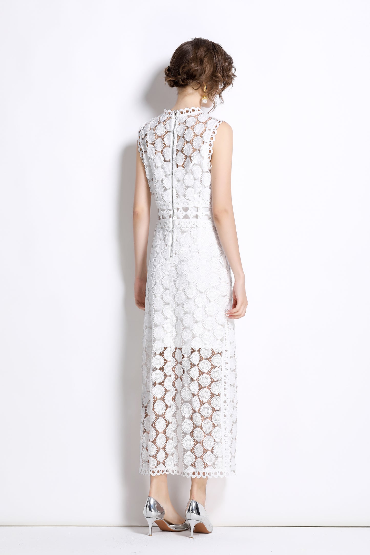 Women's Lace Eyelet Sleeveless Split Midi Dress