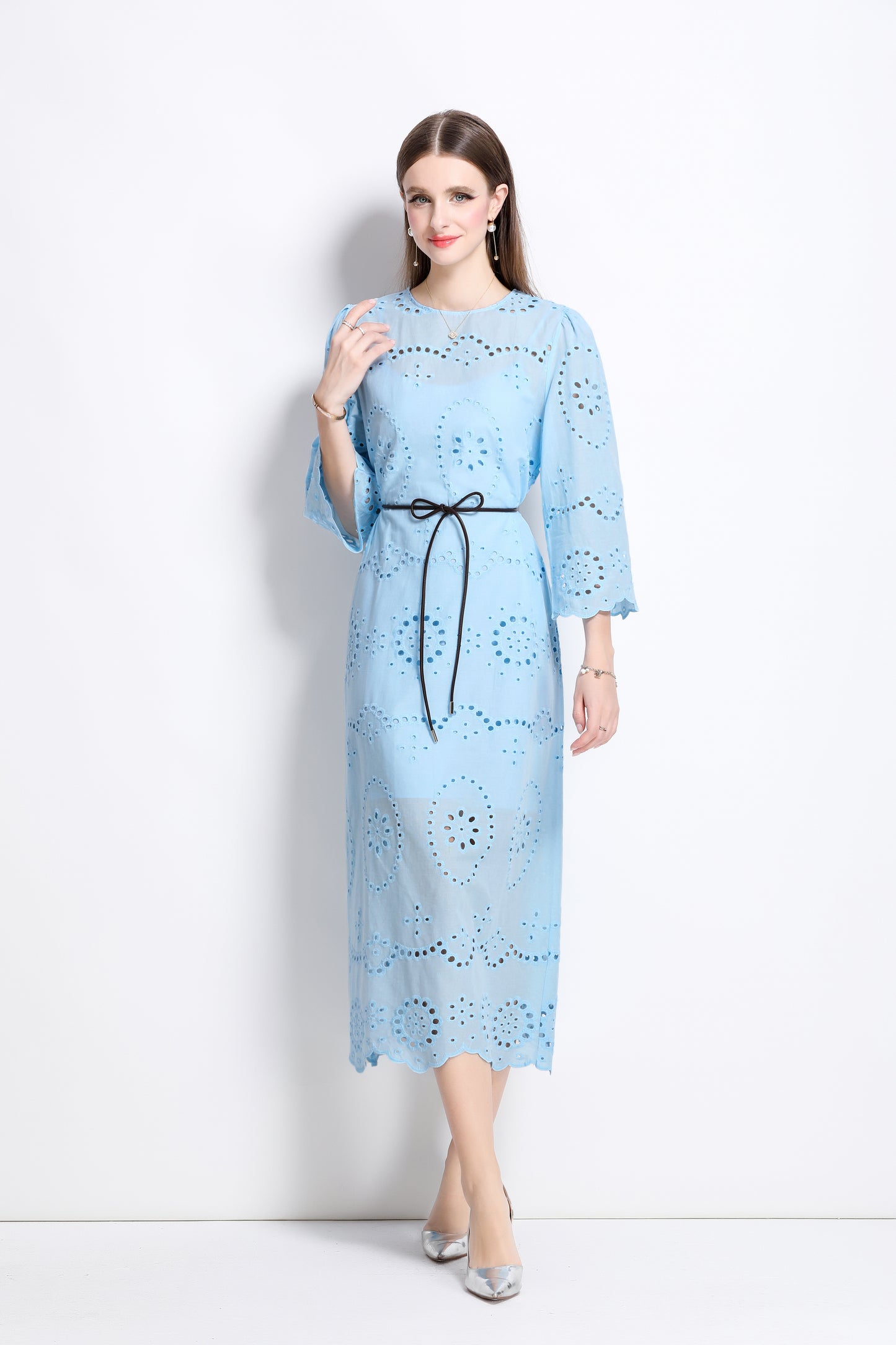 Women's Hollow 3/4 Flare Sleeve Midi Dress