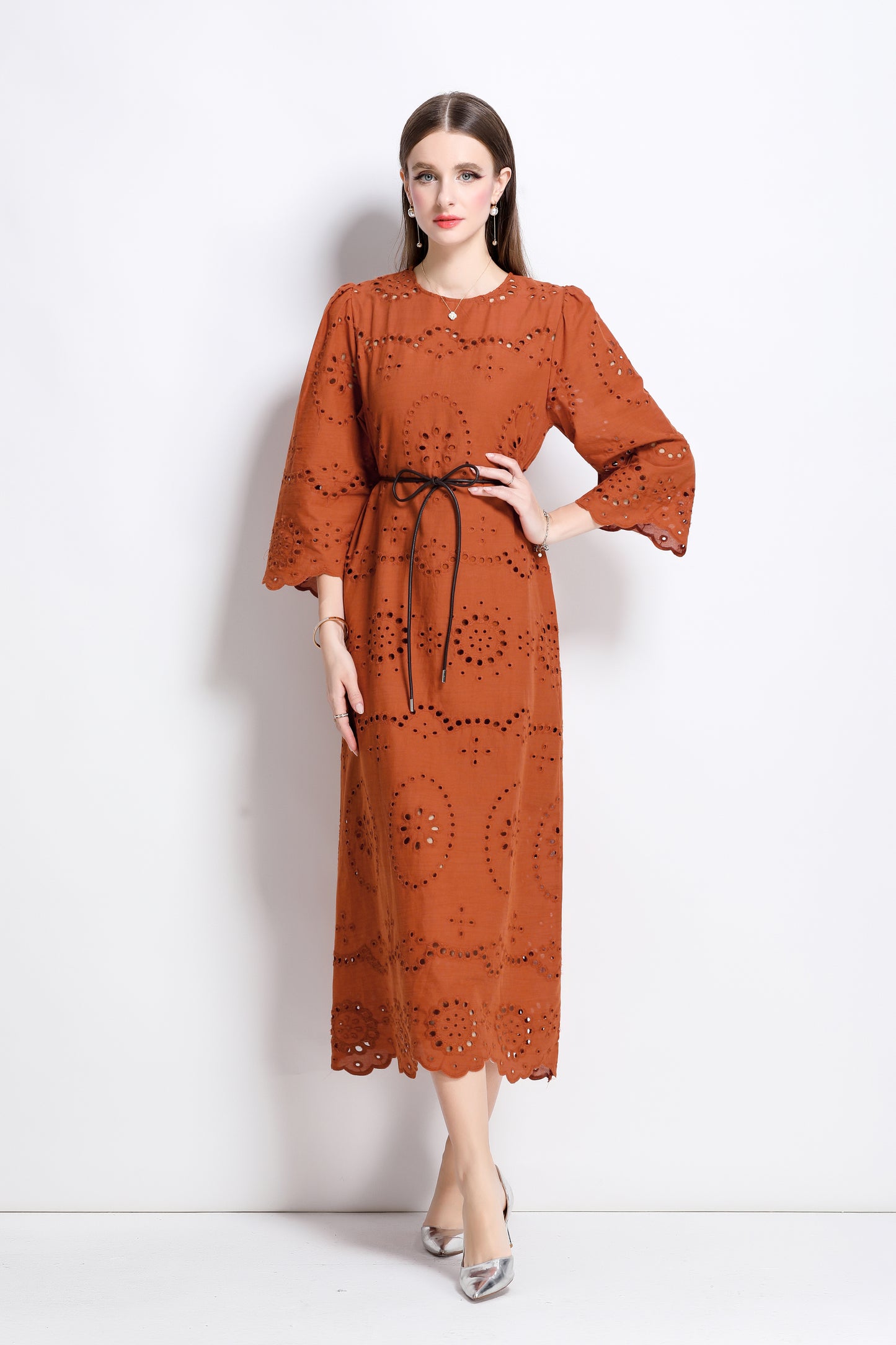 Women's Hollow 3/4 Flare Sleeve Midi Dress