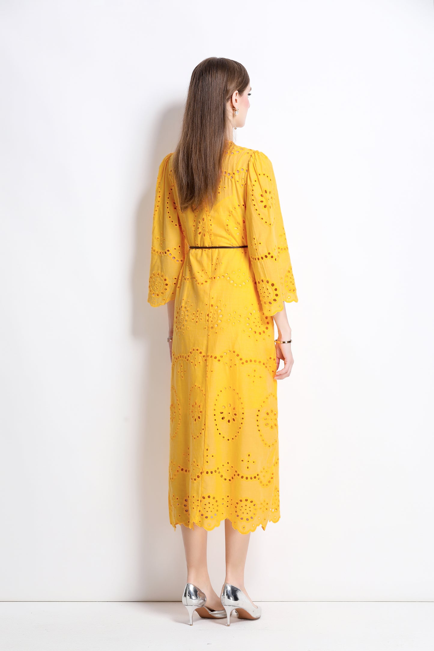 Women's Hollow 3/4 Flare Sleeve Midi Dress