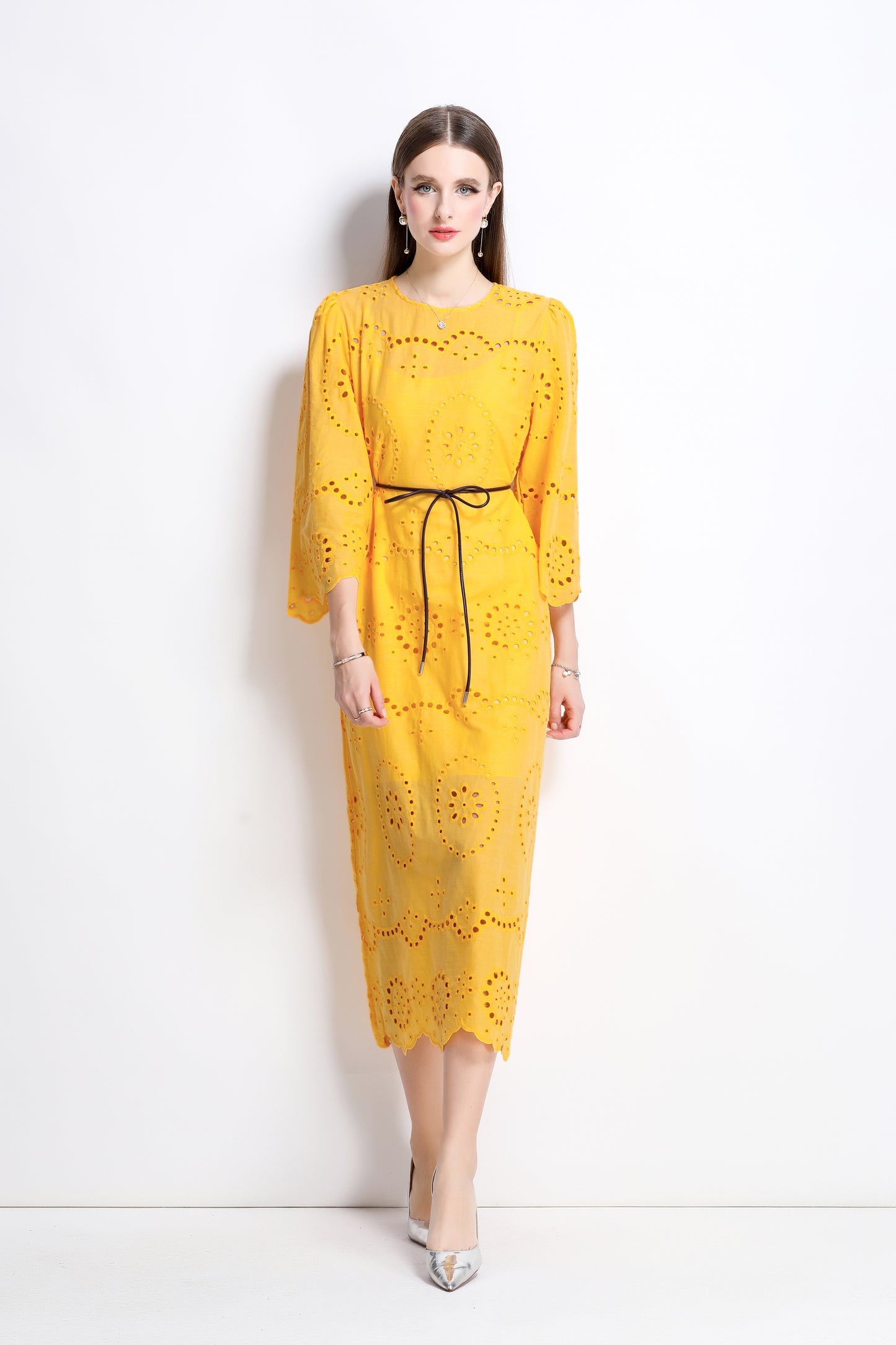 Women's Hollow 3/4 Flare Sleeve Midi Dress