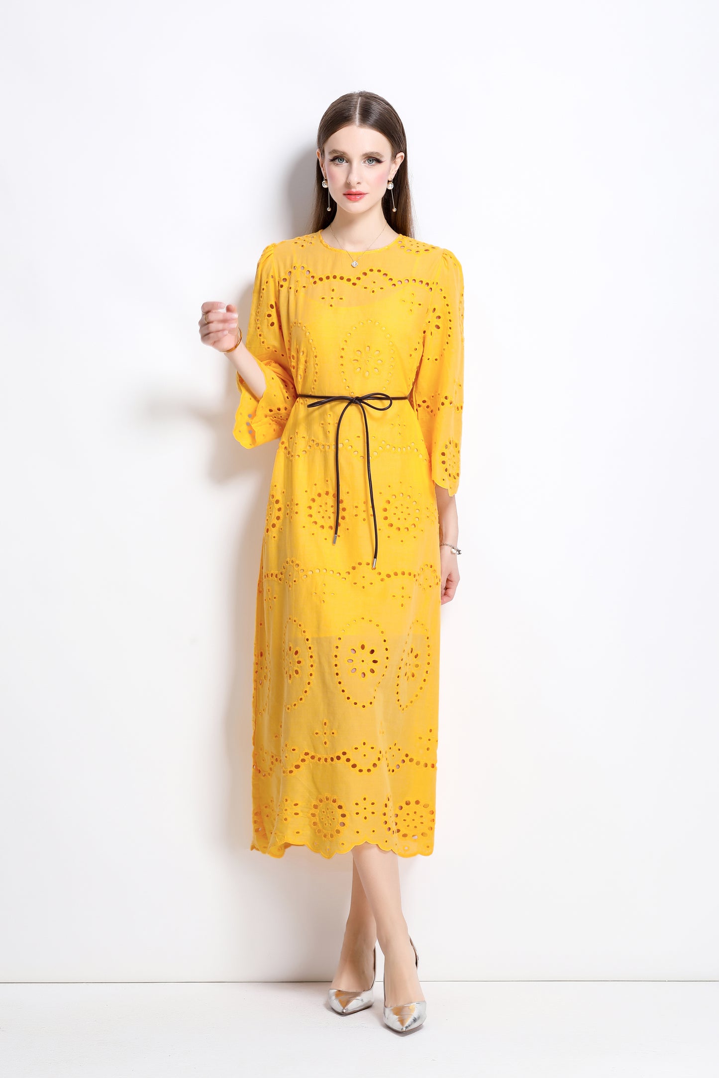 Women's Hollow 3/4 Flare Sleeve Midi Dress