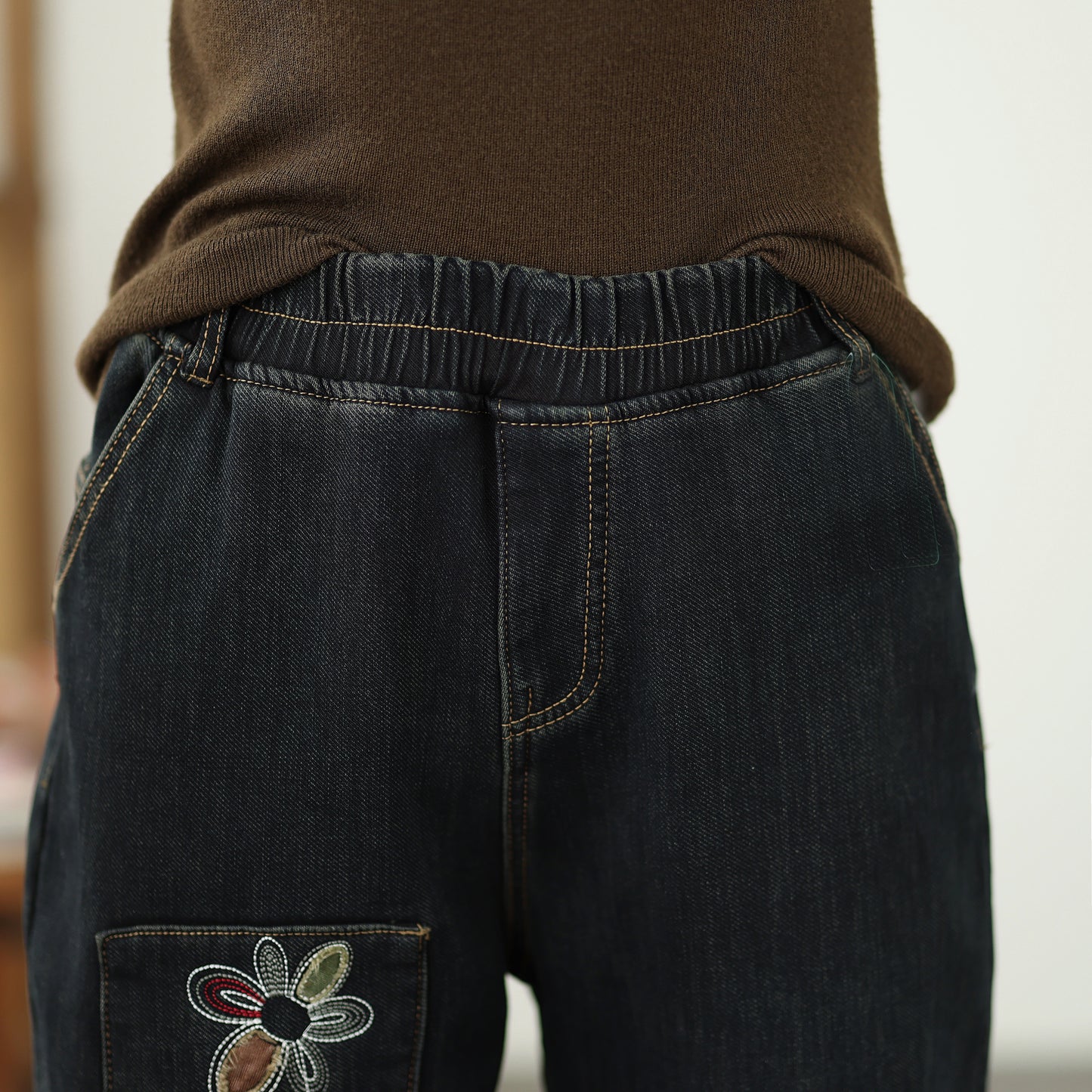 Women's Elastic Waist Embroidery Denim Jeans