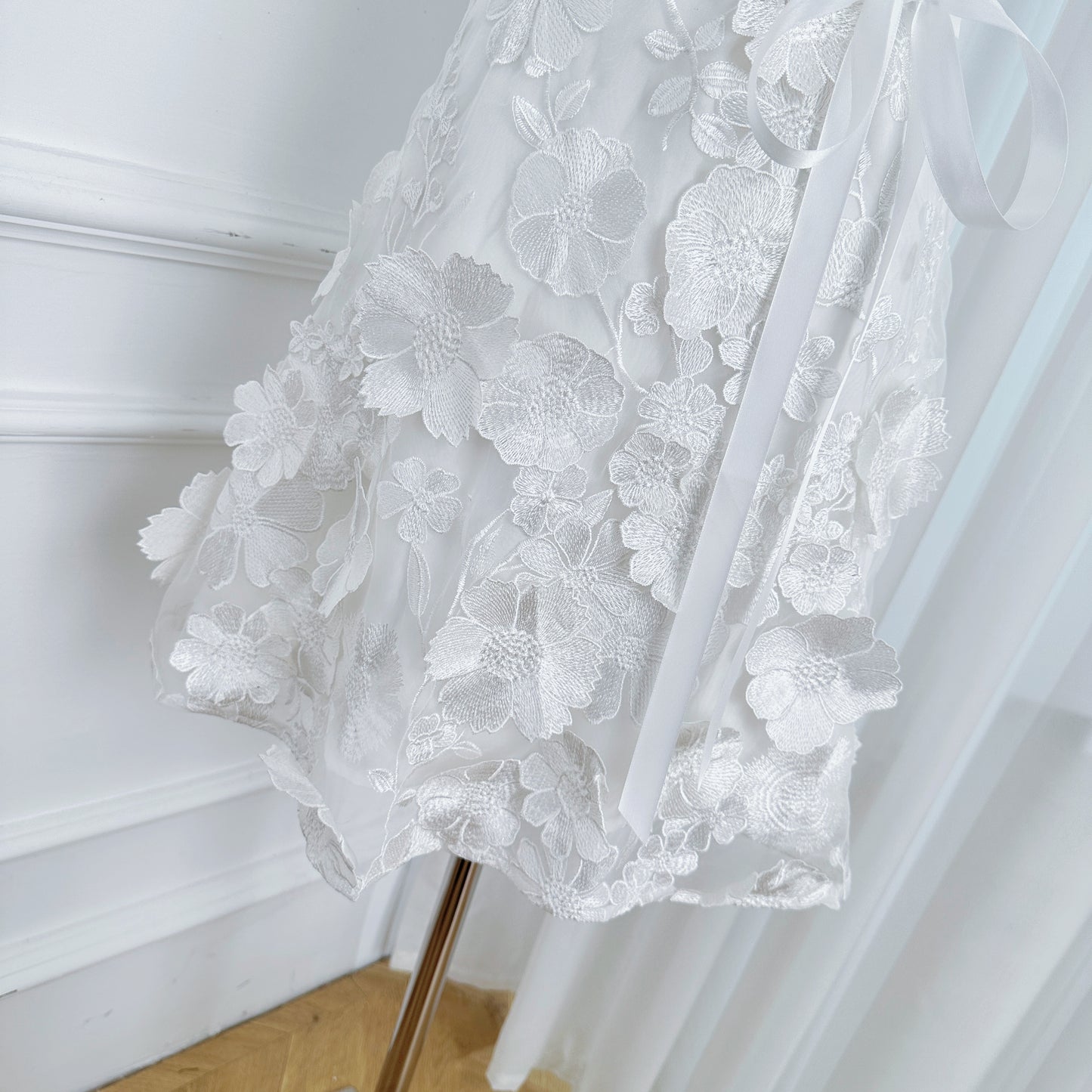 Women's Adjustable Spaghetti Straps 3D Floral Tulle Mini Dress