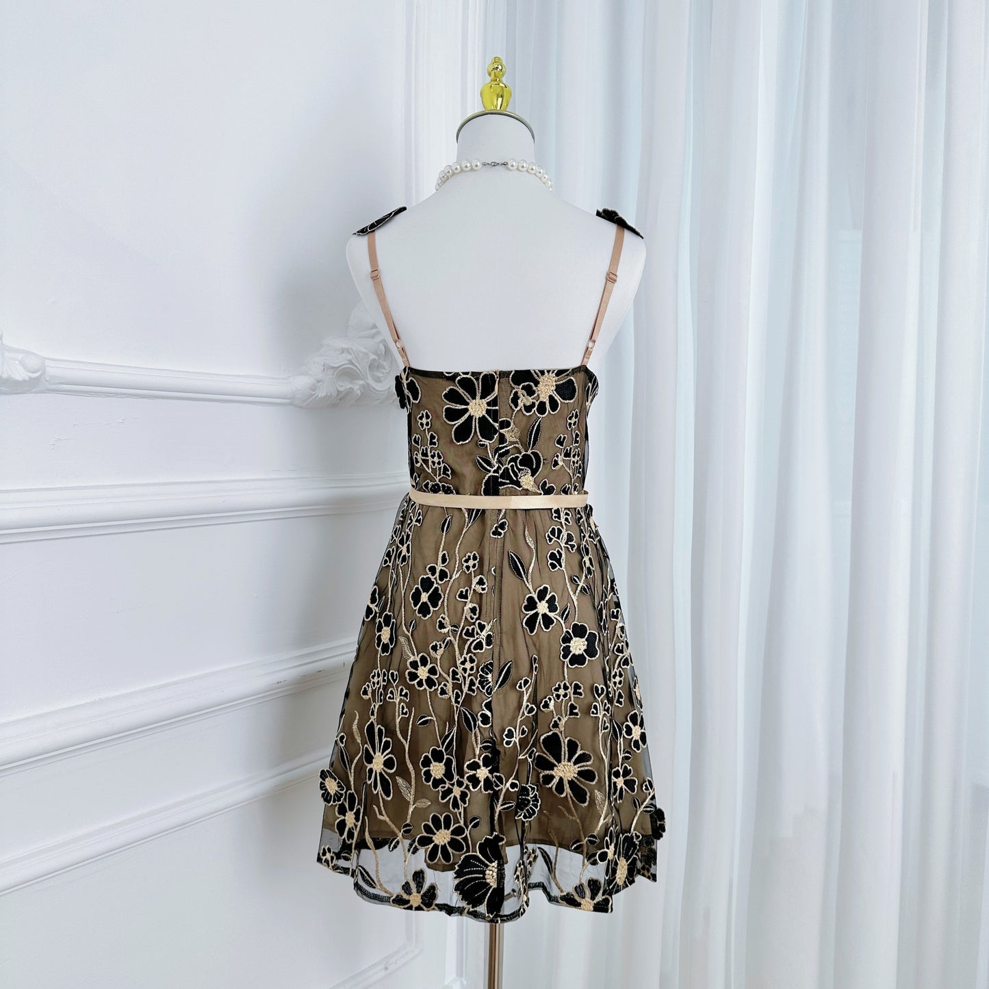 Women's Adjustable Spaghetti Straps 3D Floral Tulle Mini Dress