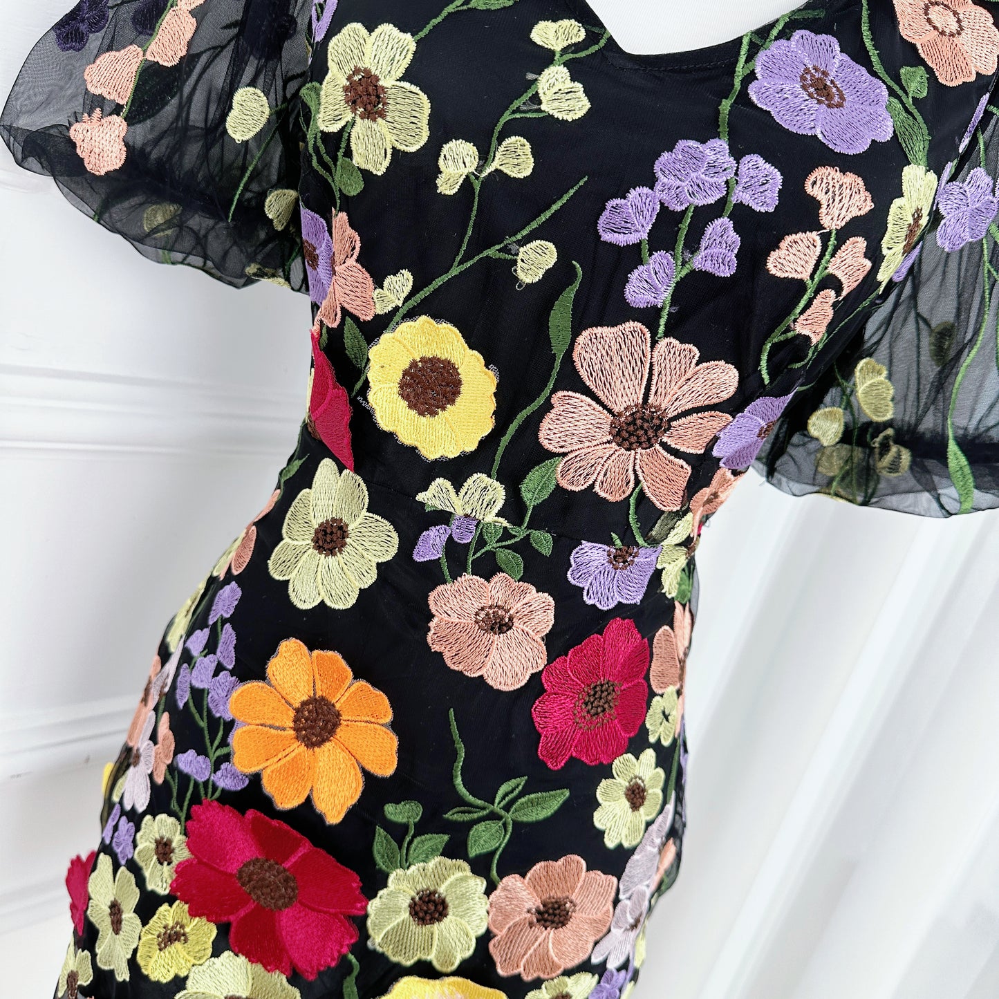 Women's 3D Floral Embroidery Tulle Lace Mesh Mini Dress
