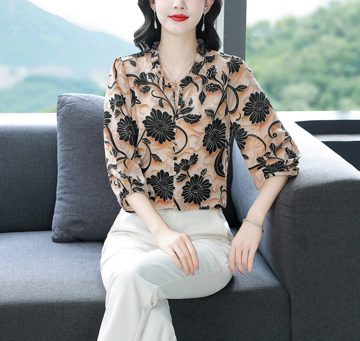 Floral Print Puff Sleeve Button Top